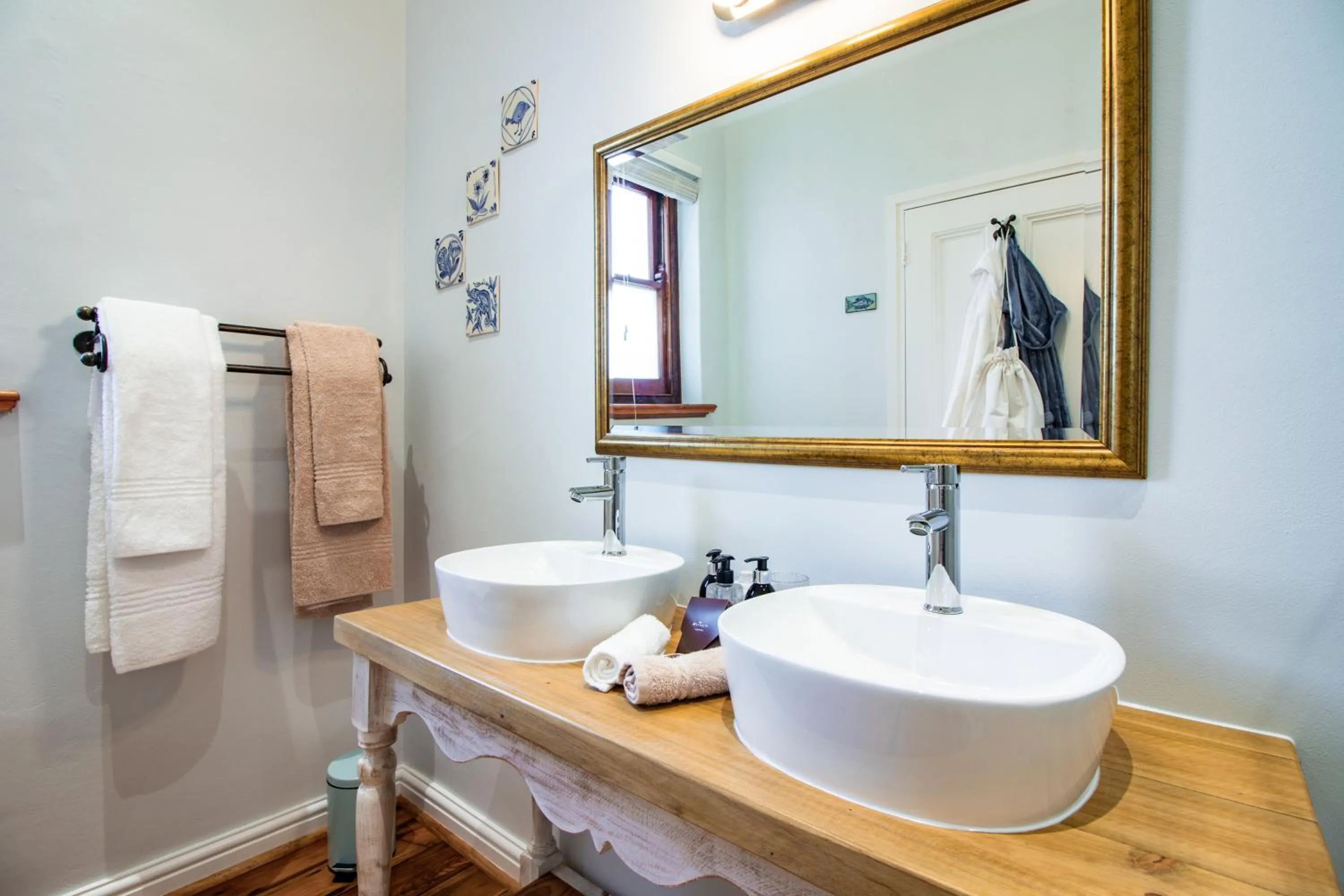 Toilet in Carmichael House Boutique Hotel