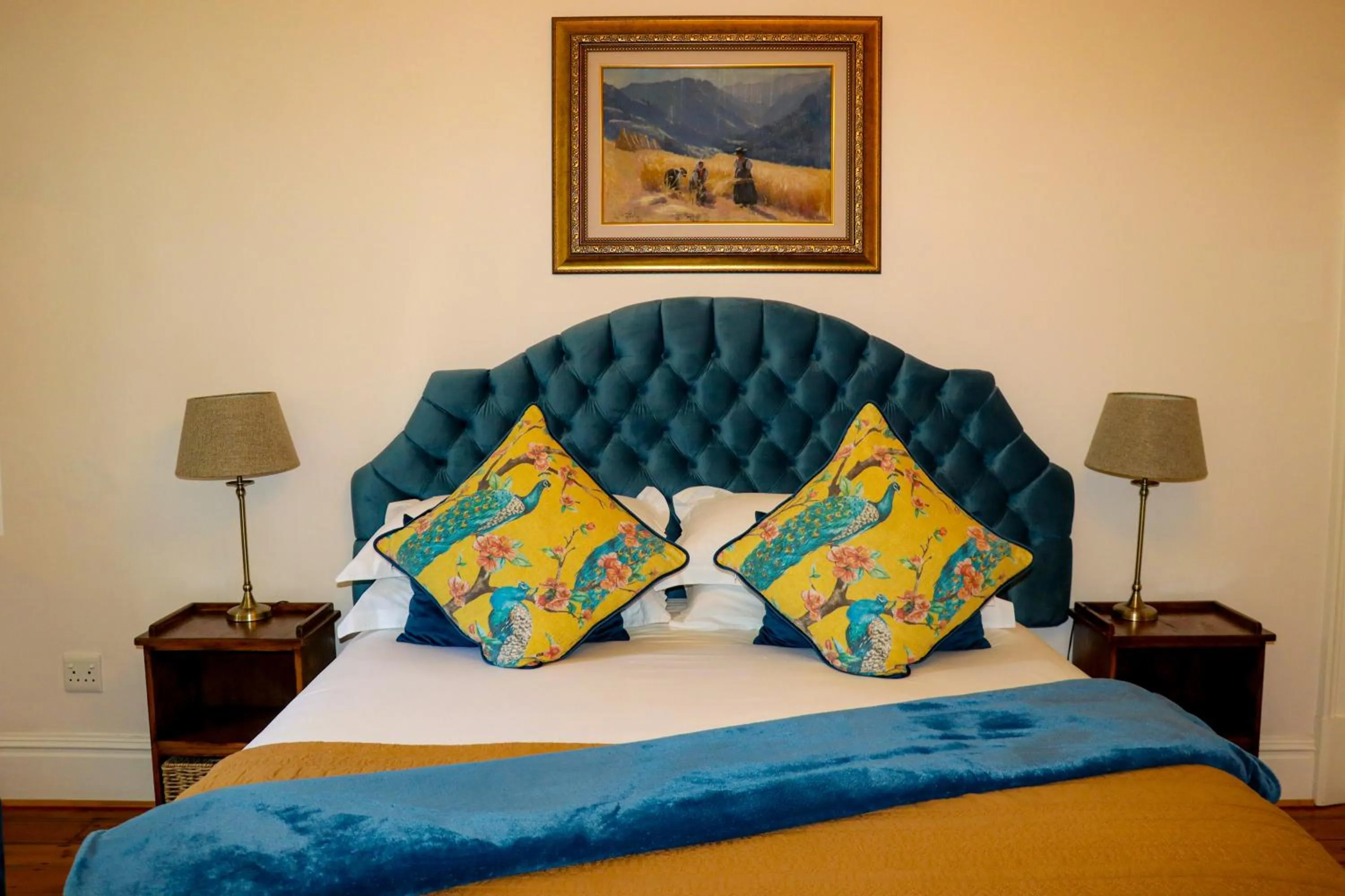 Property building, Bed in Carmichael House Boutique Hotel