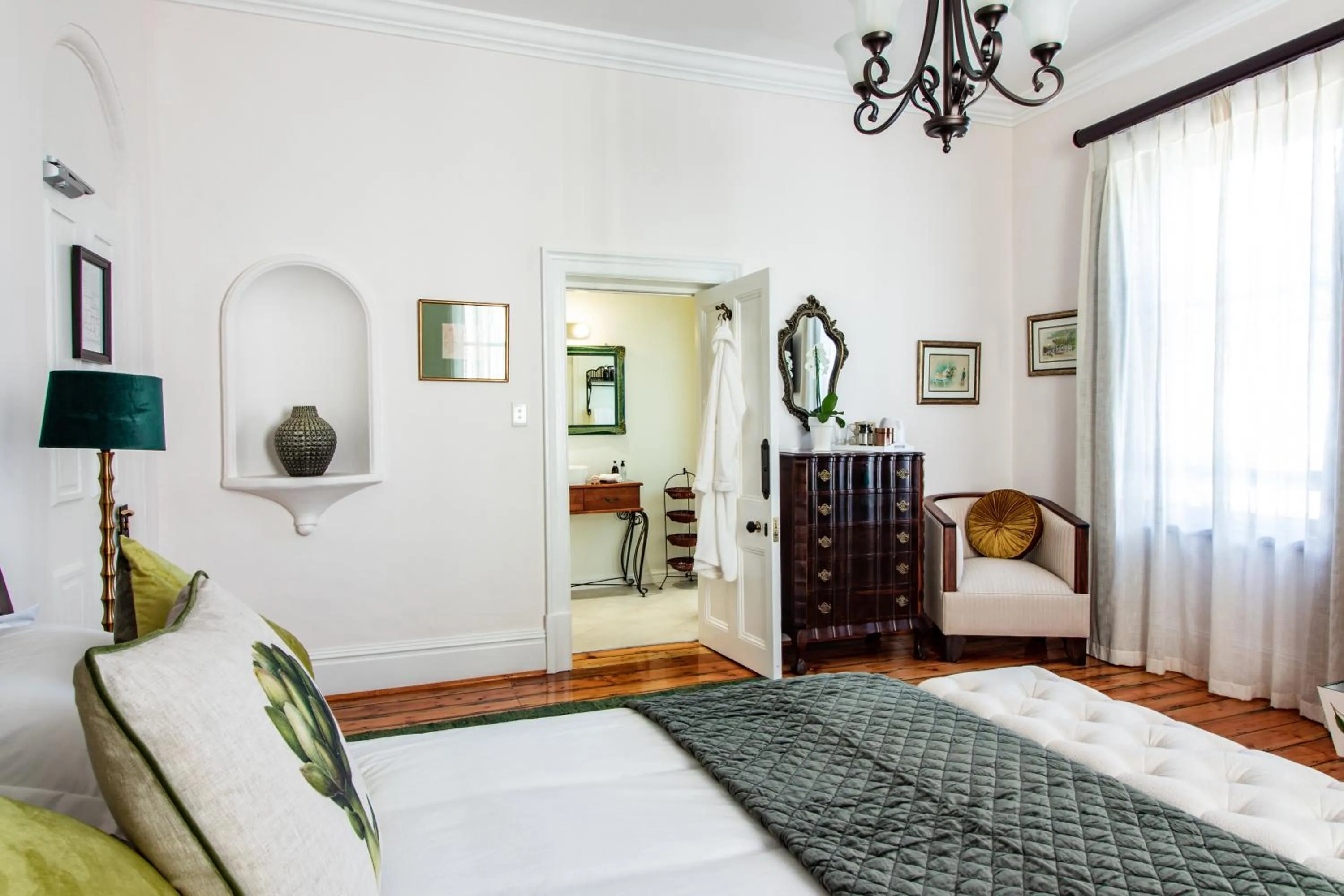 Bed in Carmichael House Boutique Hotel