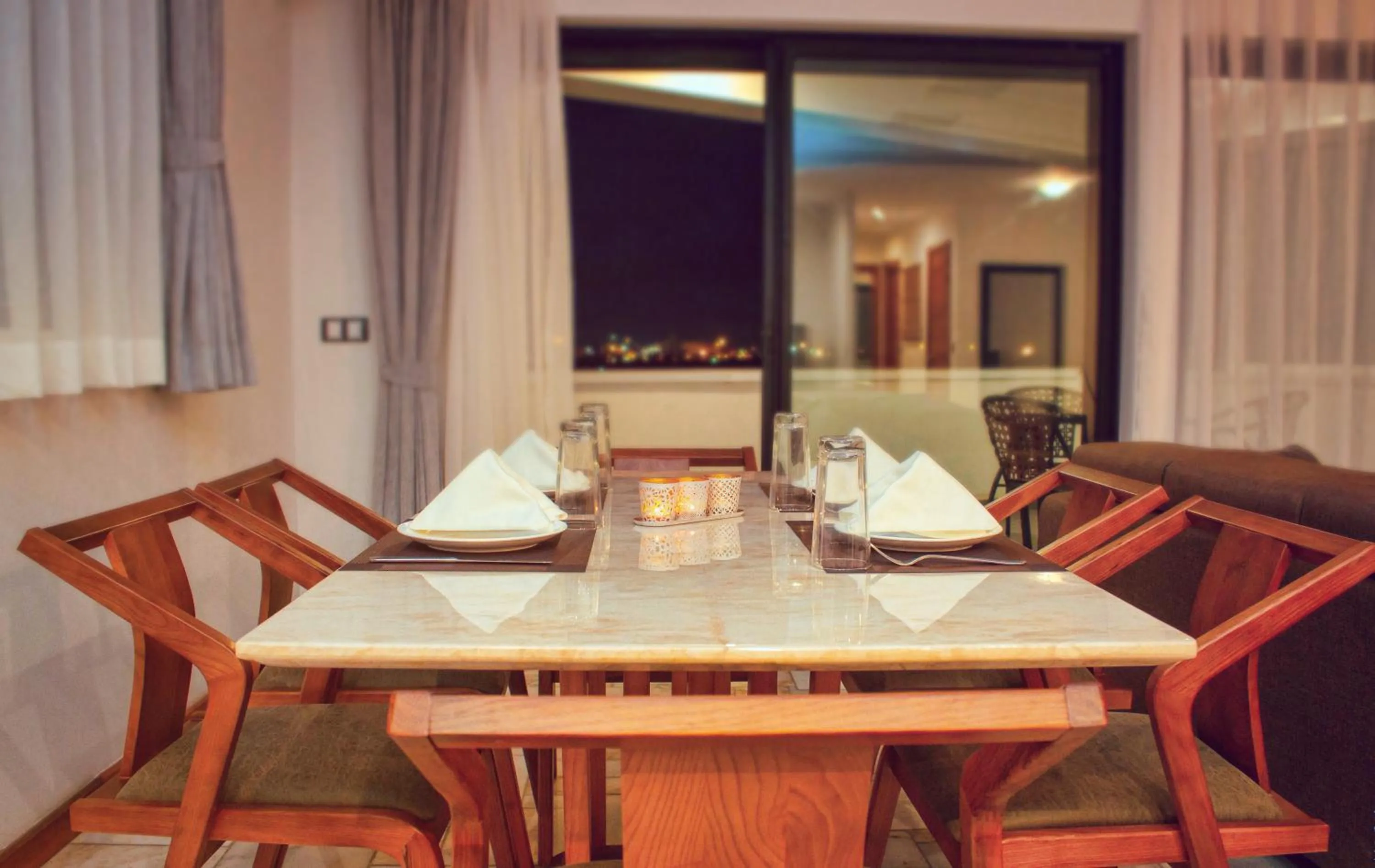 Dining area in The Streamliner Hotel Apartment