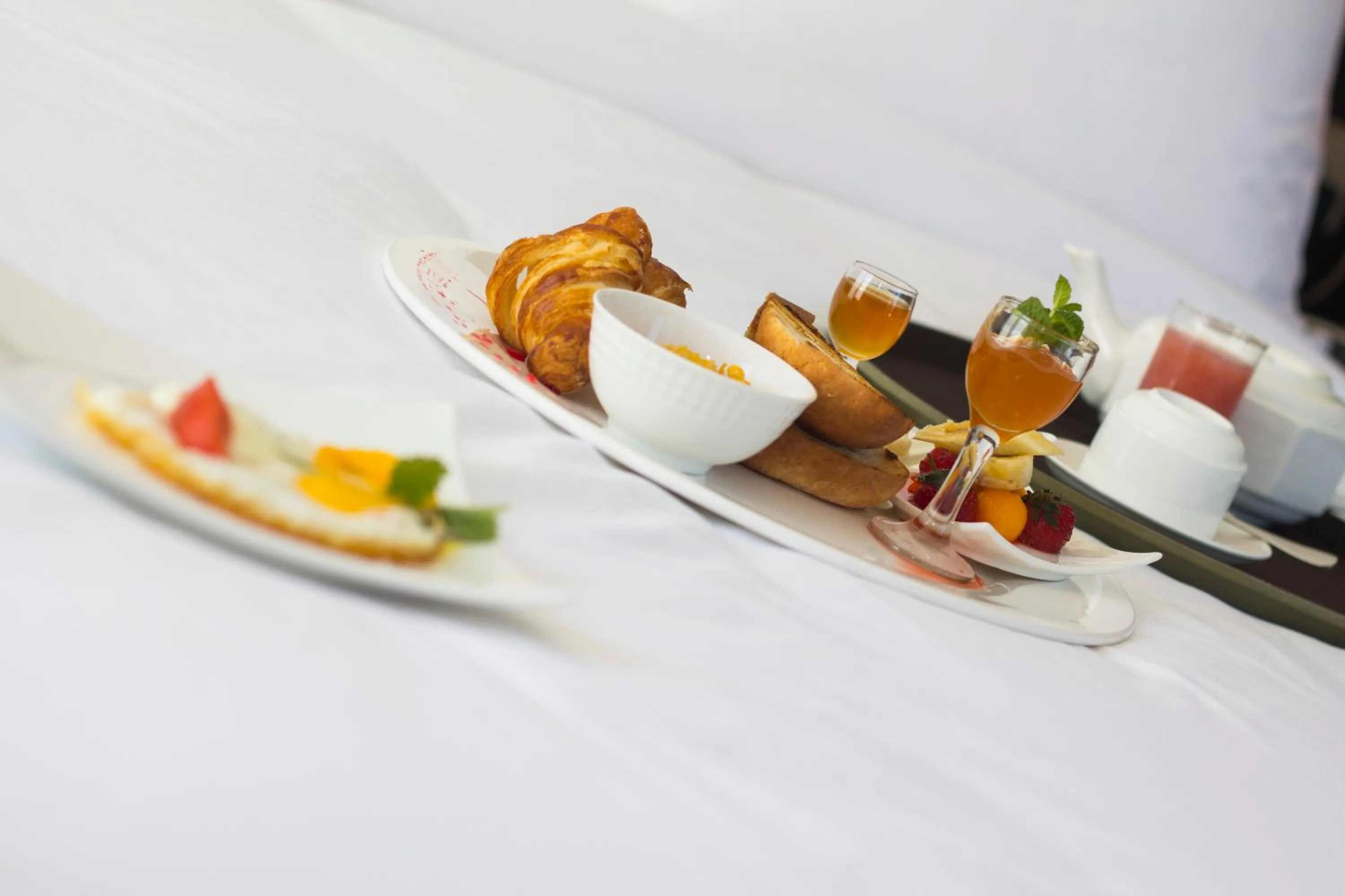 Continental breakfast in The Streamliner Hotel Apartment