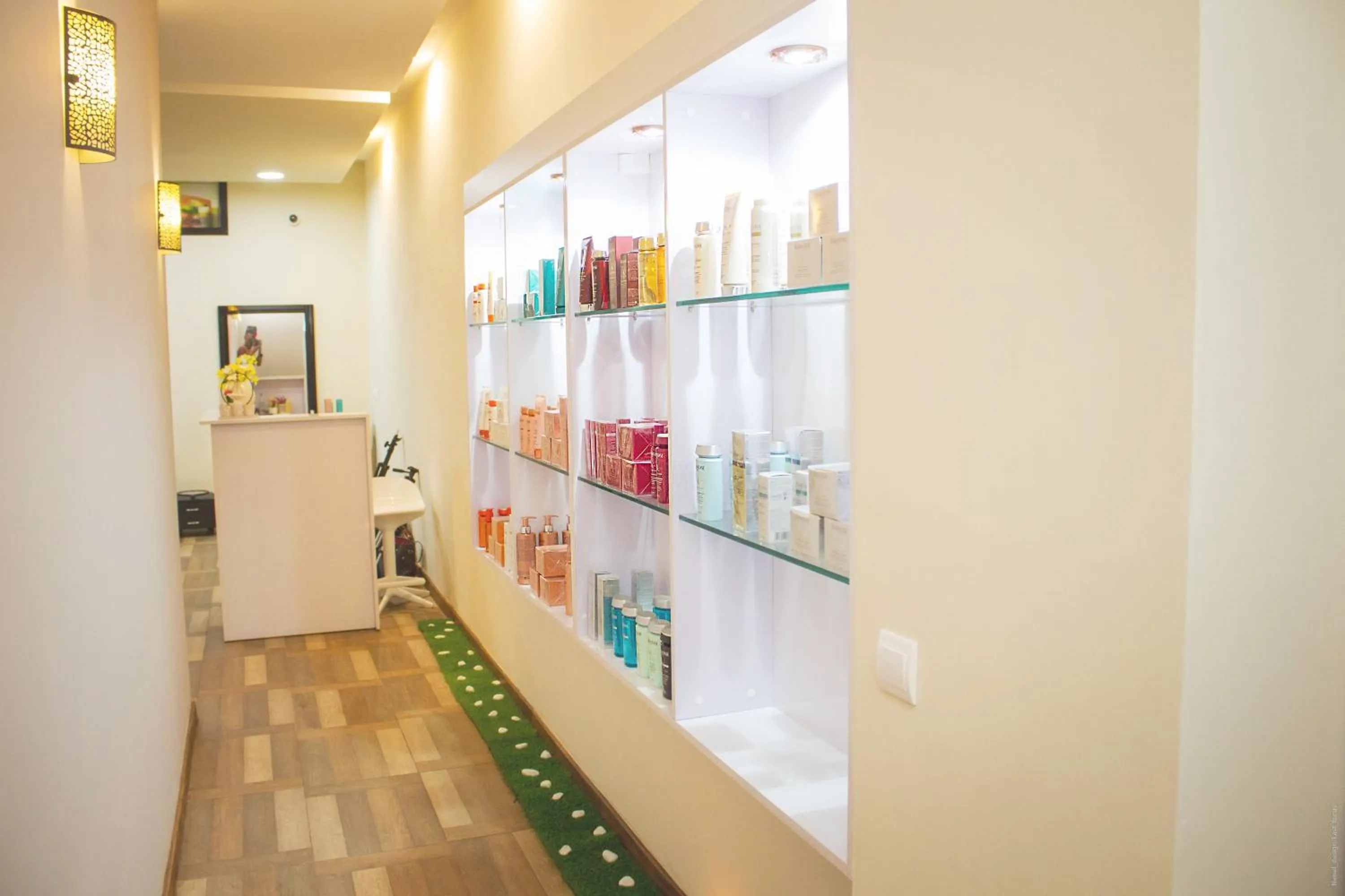 Living room in The Streamliner Hotel Apartment