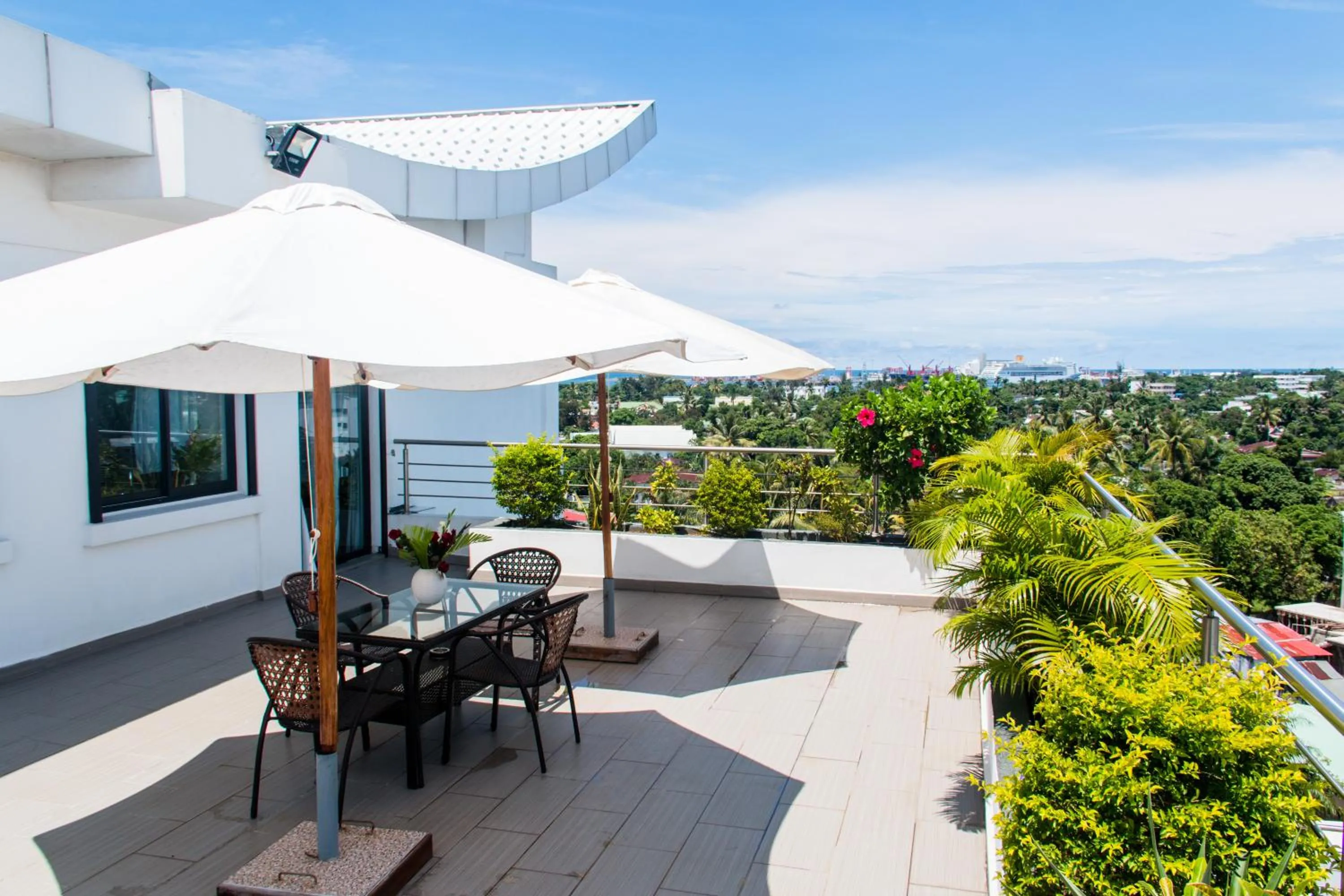 Natural landscape in The Streamliner Hotel Apartment