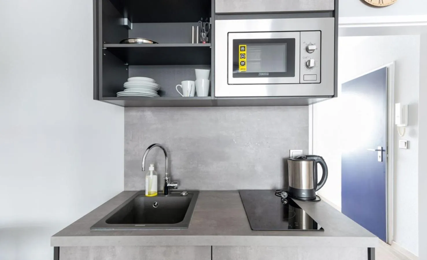 Kitchen or kitchenette in centerroom München City