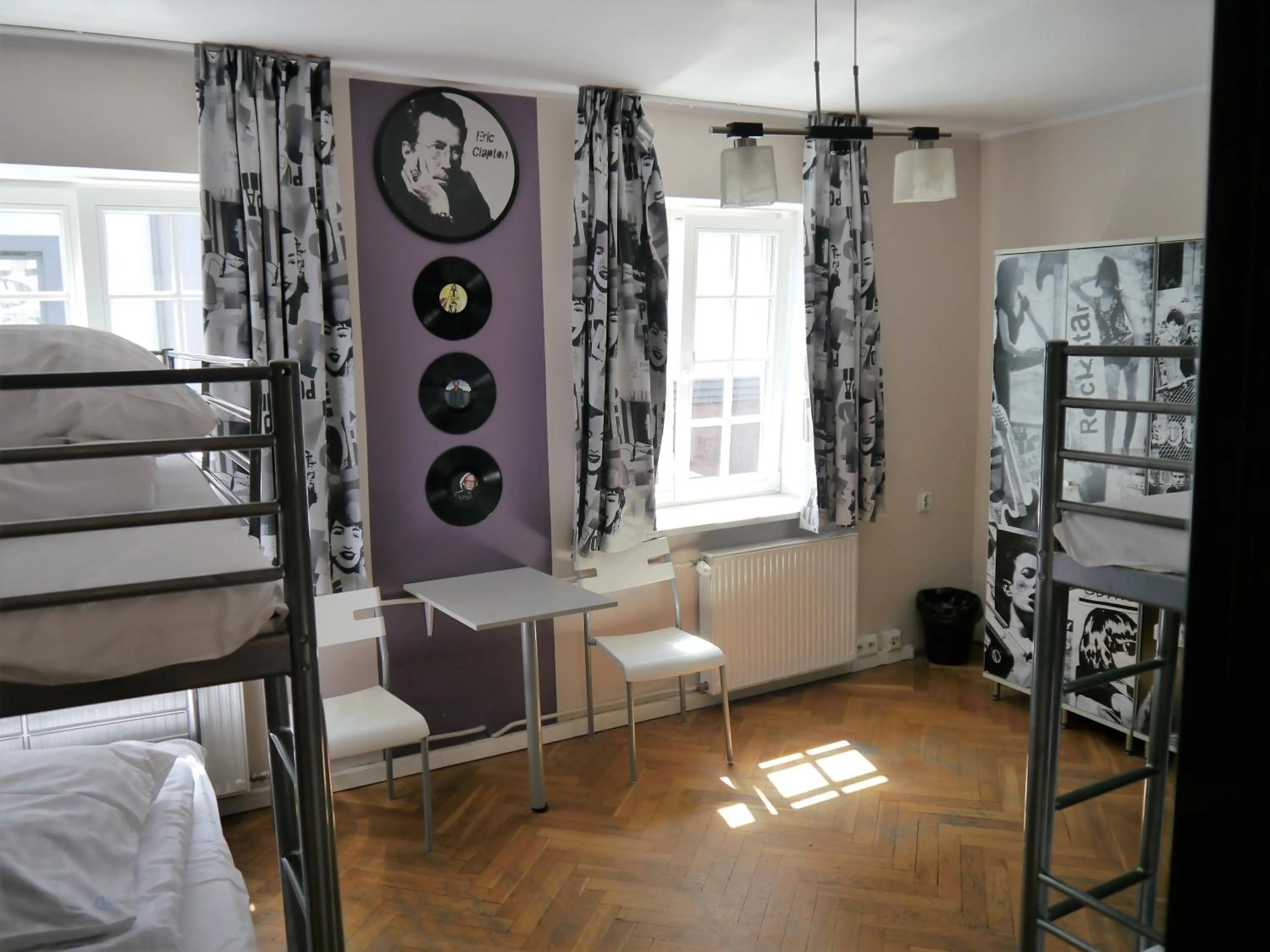 Quadruple Room with Shared Bathroom in La Guitarra Hostel Gdańsk