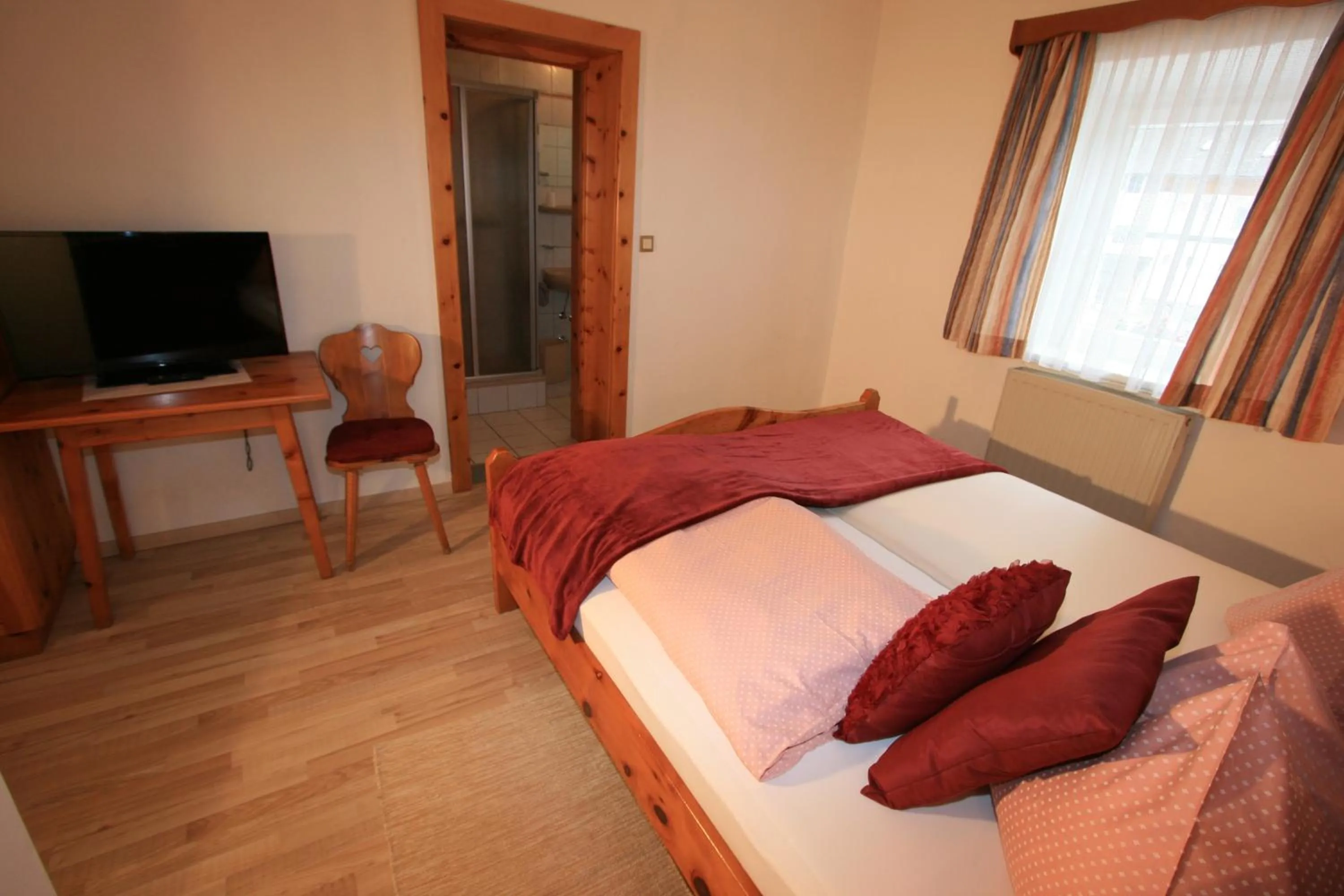 Photo of the whole room, Bed in Hotel Stadlwirt