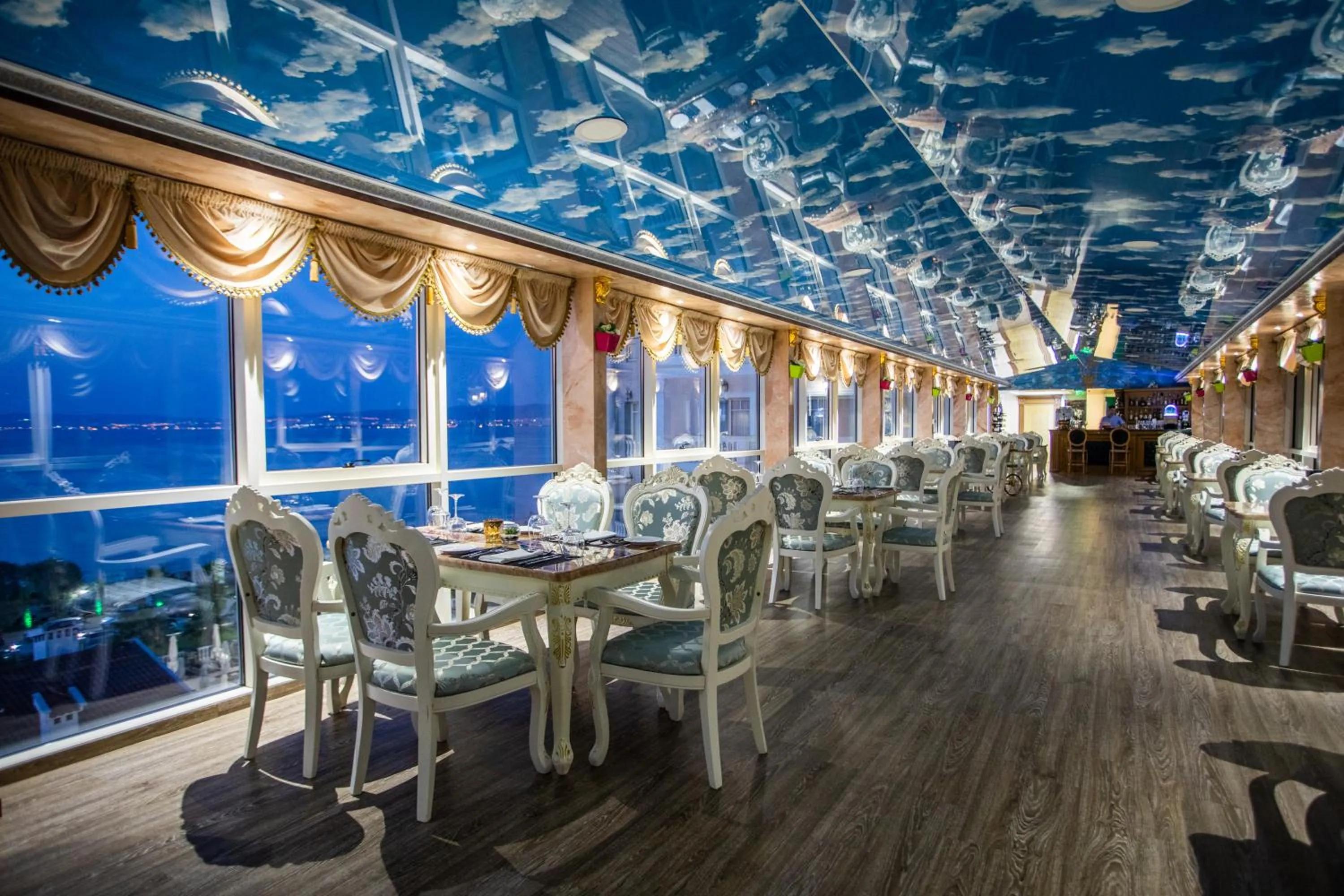 Restaurant/places to eat in Wellness Santa Hotel - adults plus12