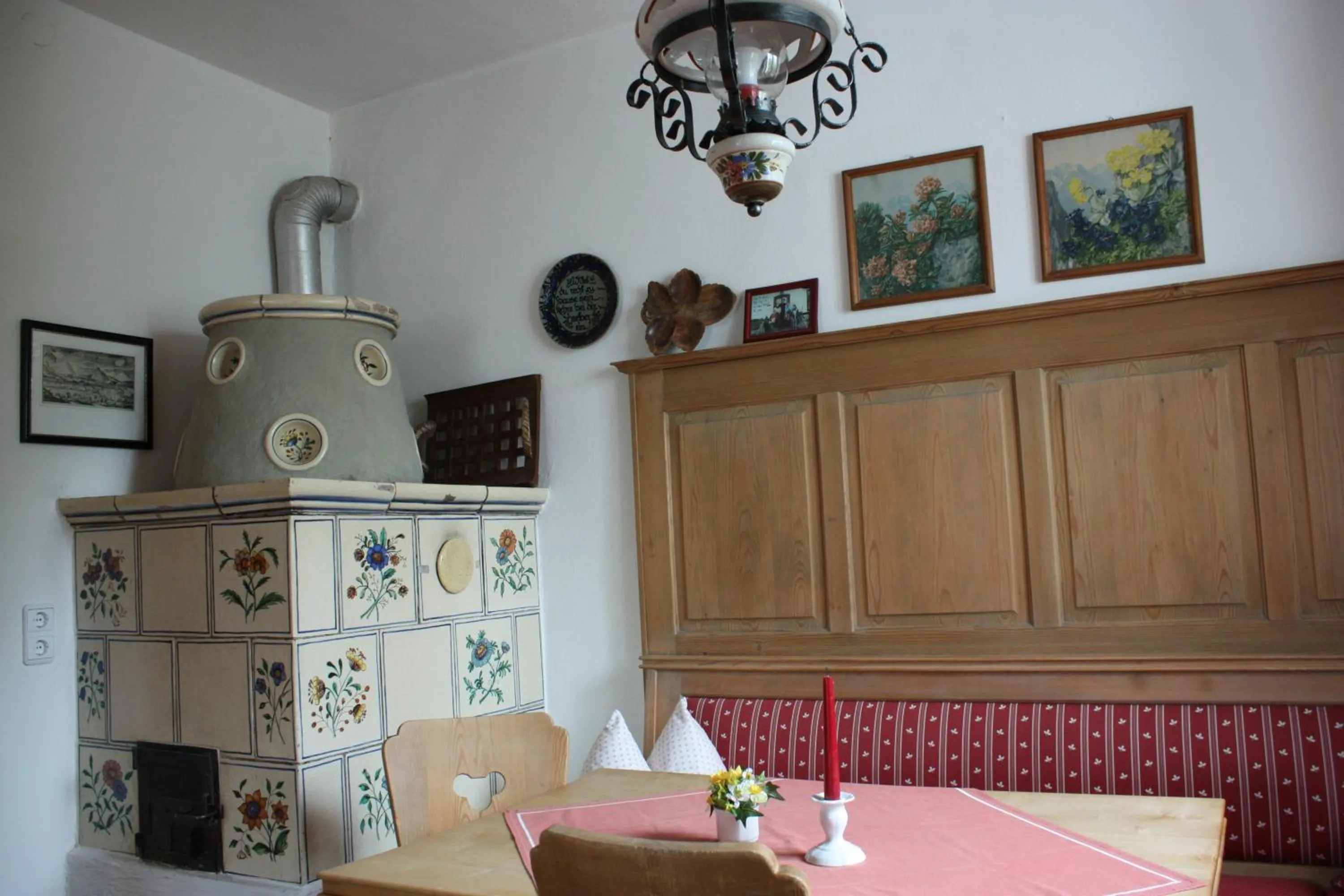 Restaurant/places to eat in Hotel Garni Otto Huber