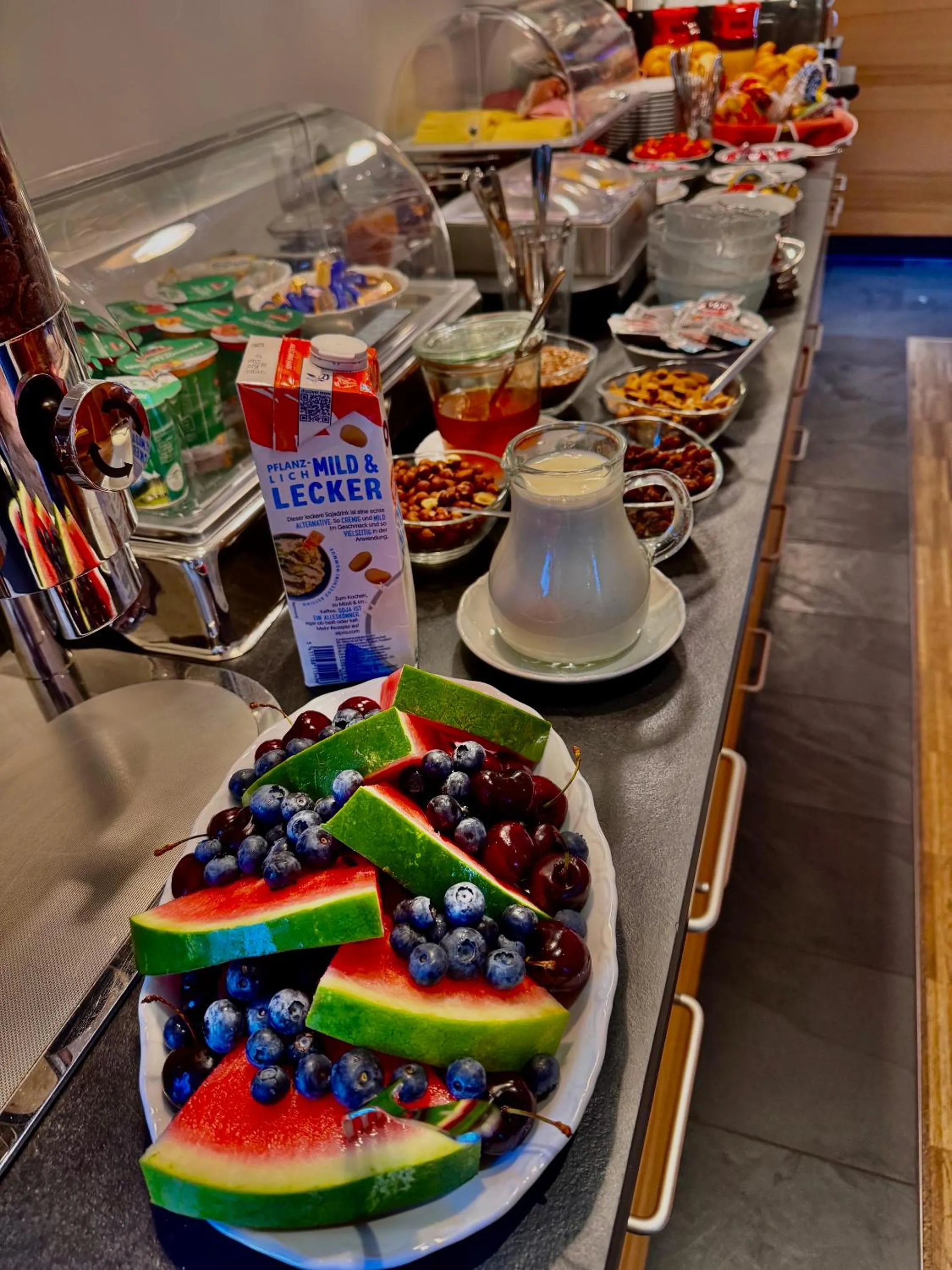 Breakfast in Hotel Garni Otto Huber