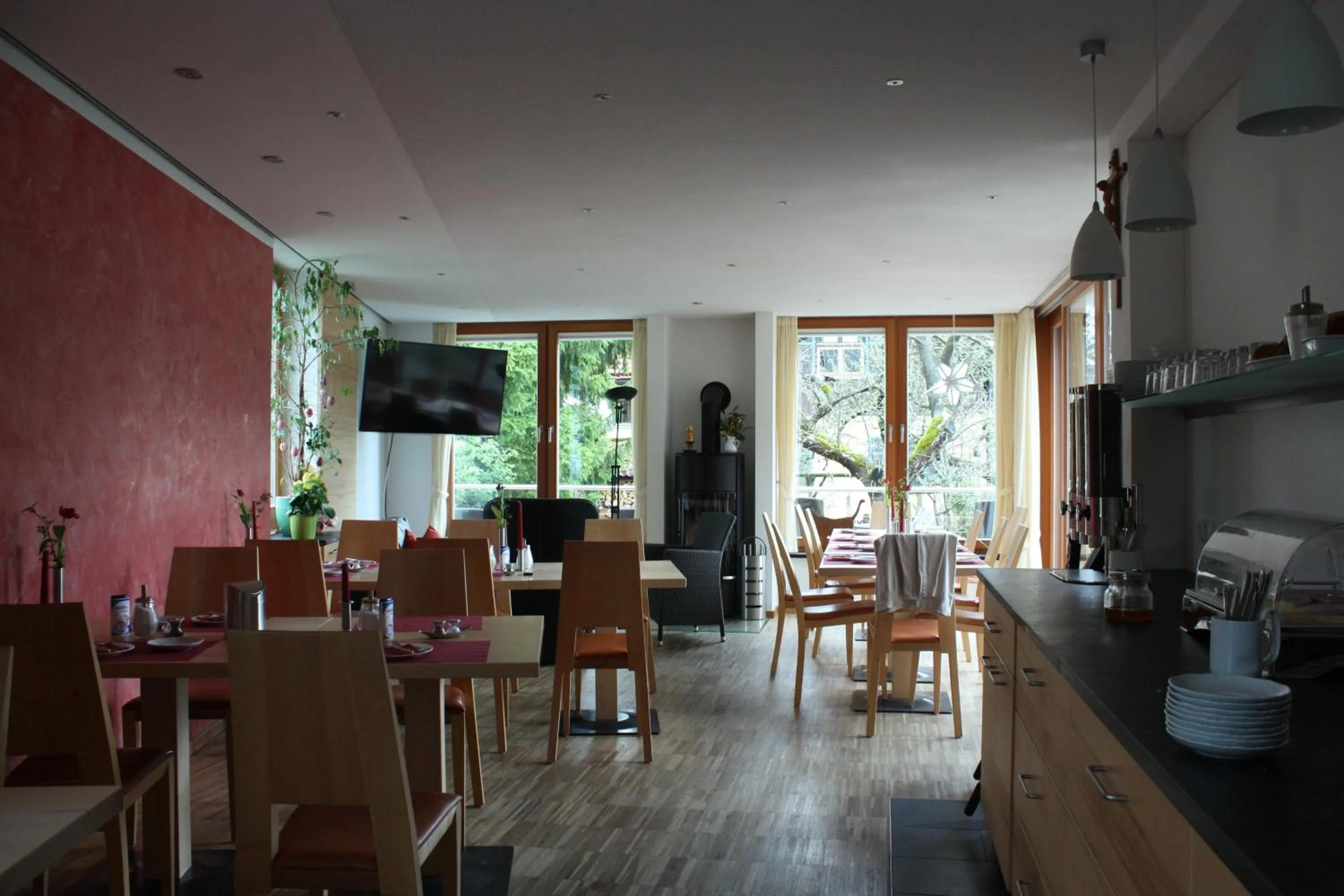 Restaurant/places to eat in Hotel Garni Otto Huber