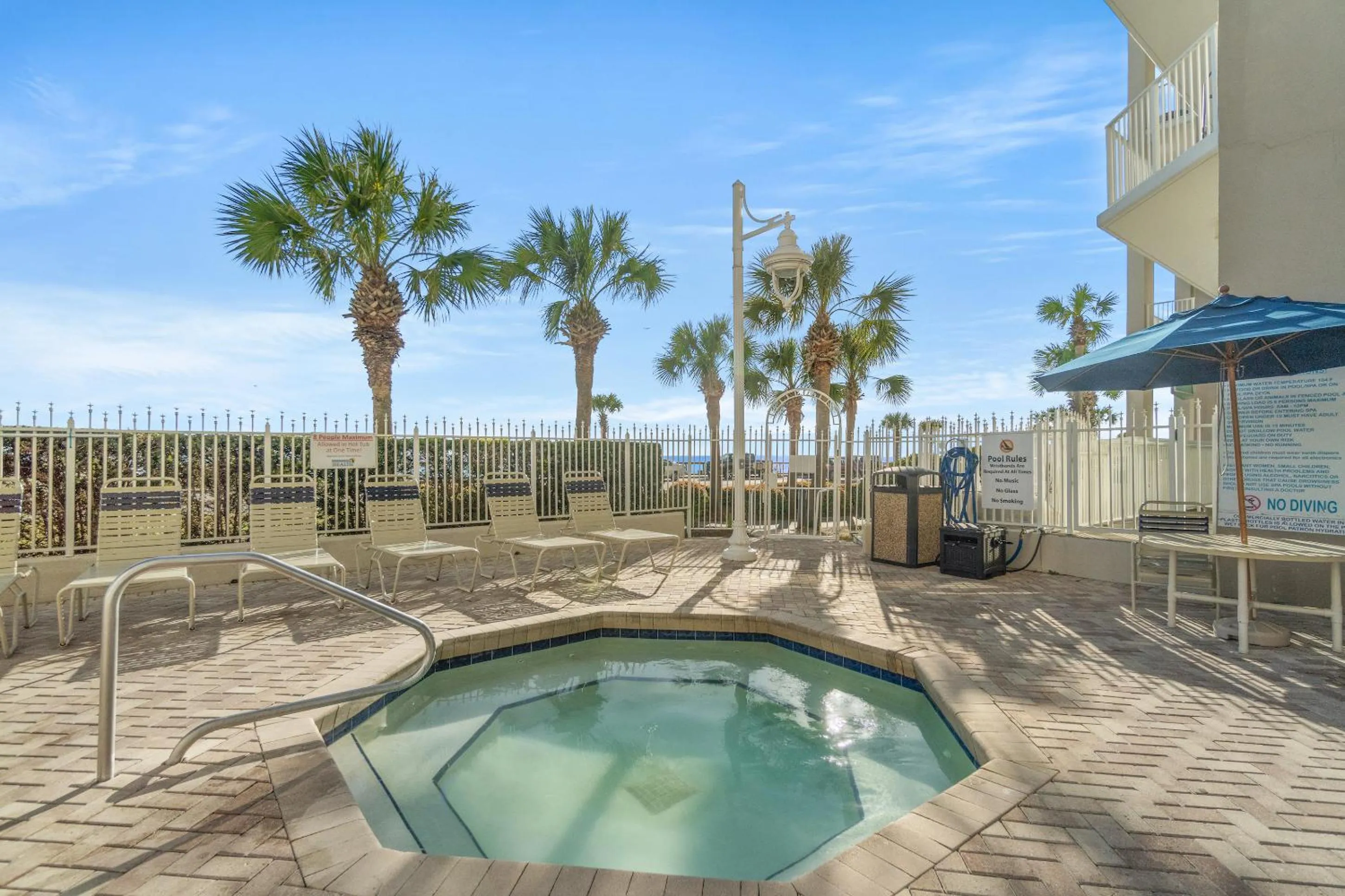 Patio in Majestic Sun Beach Resort by Panhandle Getaways