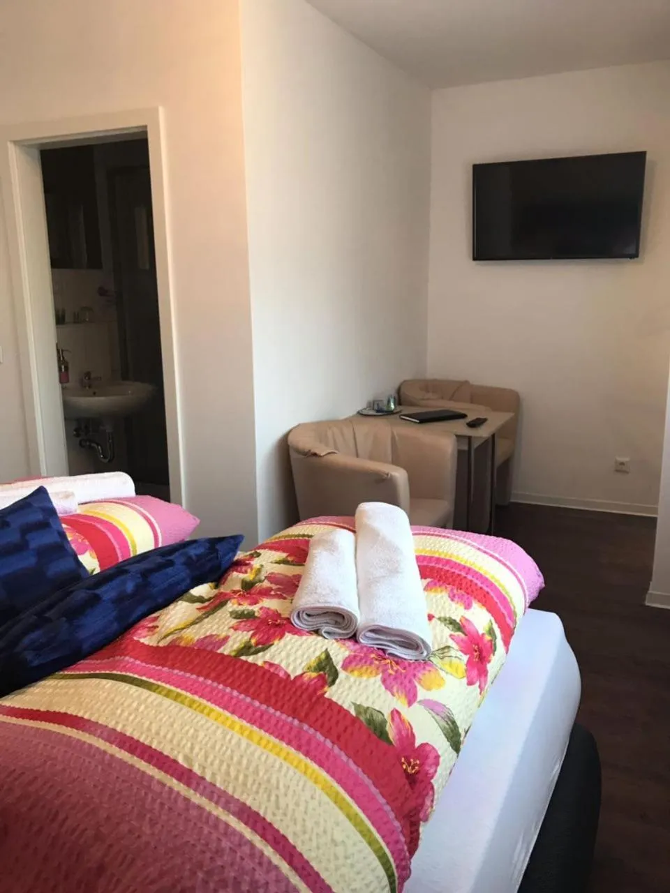 Photo of the whole room, Bed in Hotel-Restaurant Haus Nattkemper