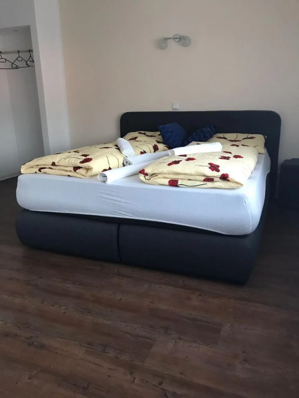 Bed in Hotel-Restaurant Haus Nattkemper