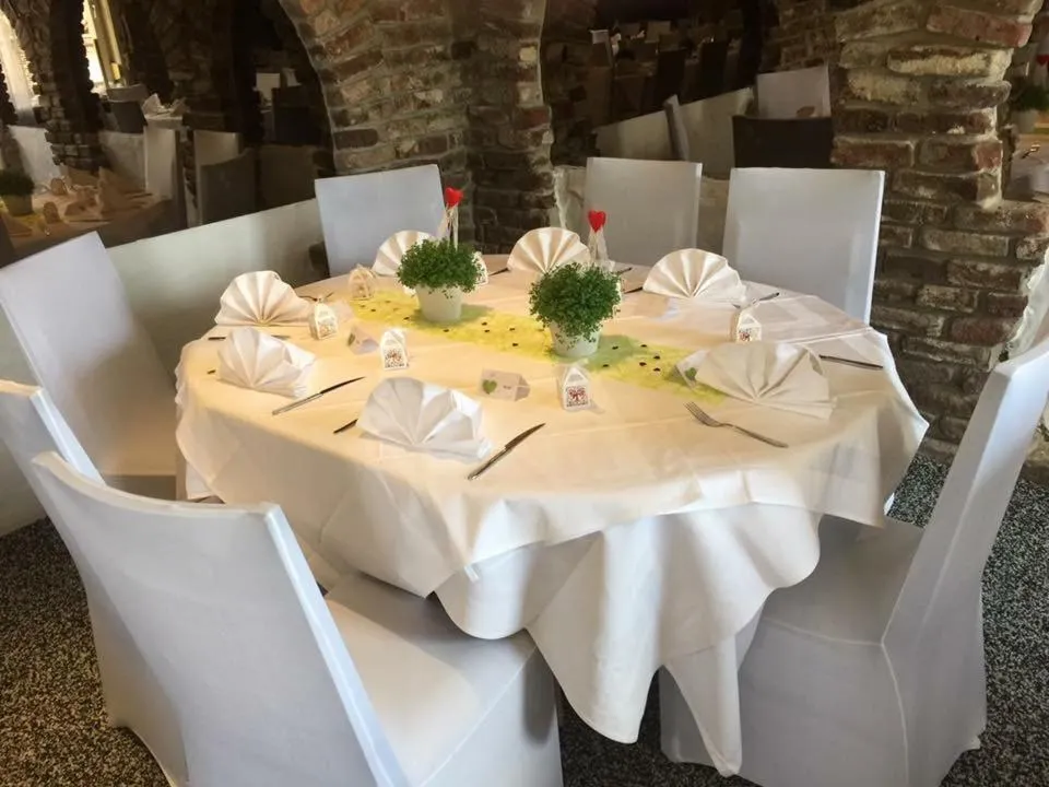 Restaurant/places to eat in Hotel-Restaurant Haus Nattkemper