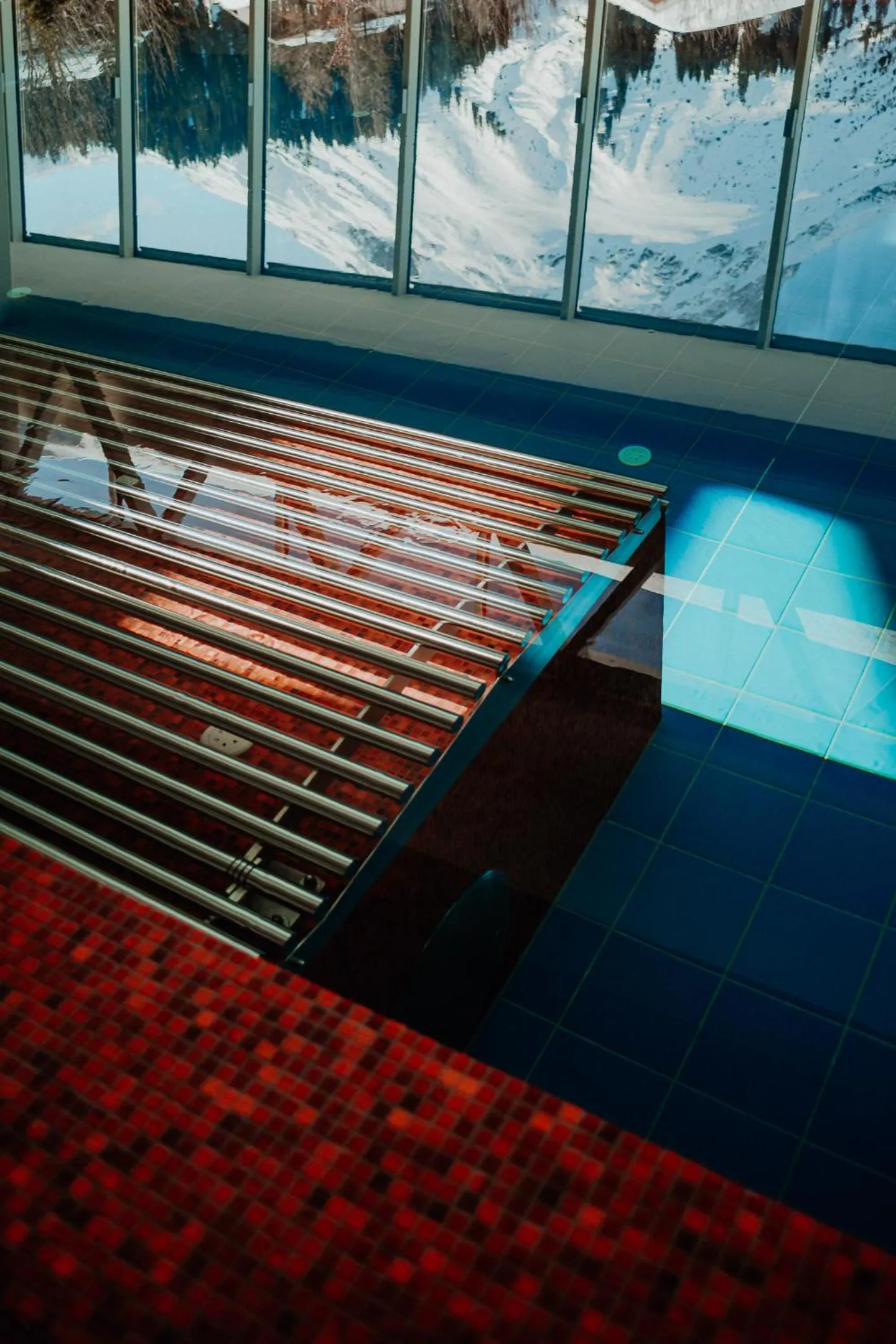 Swimming pool in Hotel Austria