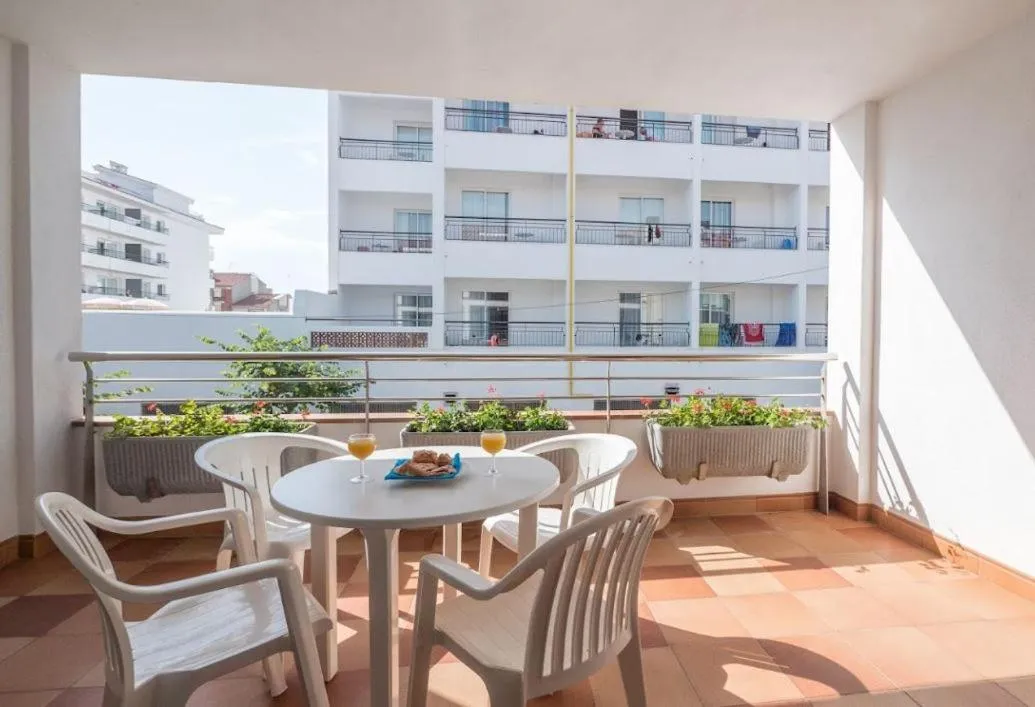 Balcony/Terrace in Beatrix 2000 - Caliu Apartments