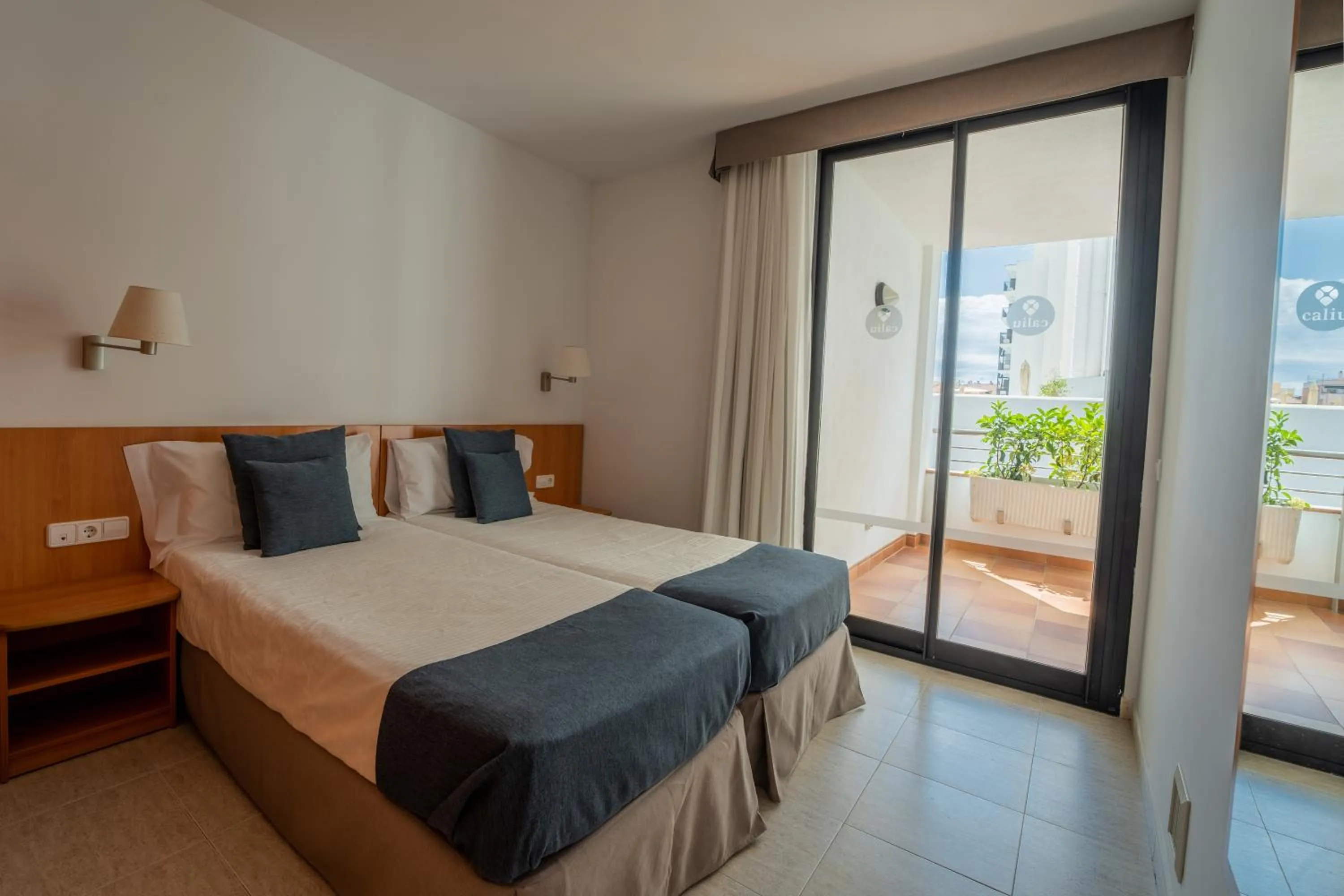 Balcony/Terrace in Beatrix 2000 - Caliu Apartments