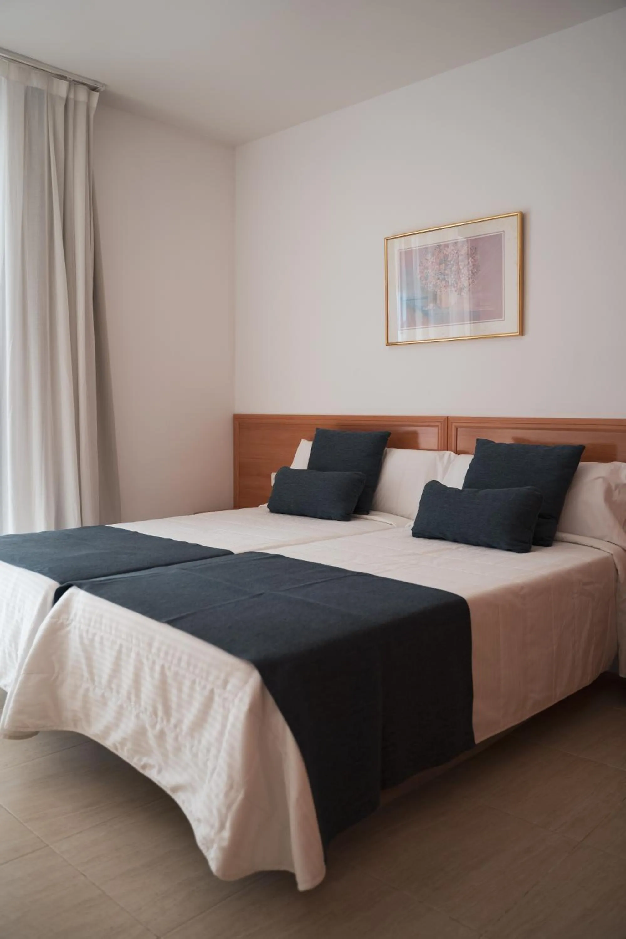 Bed in Beatrix 2000 - Caliu Apartments