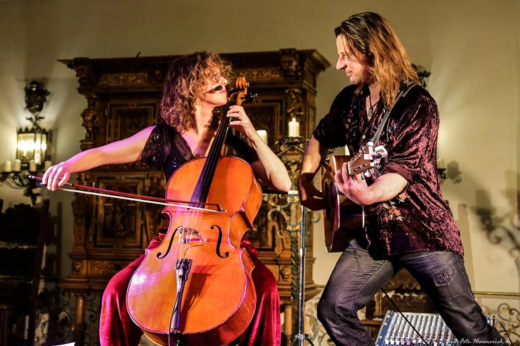 Evening entertainment in Burg Rabenstein