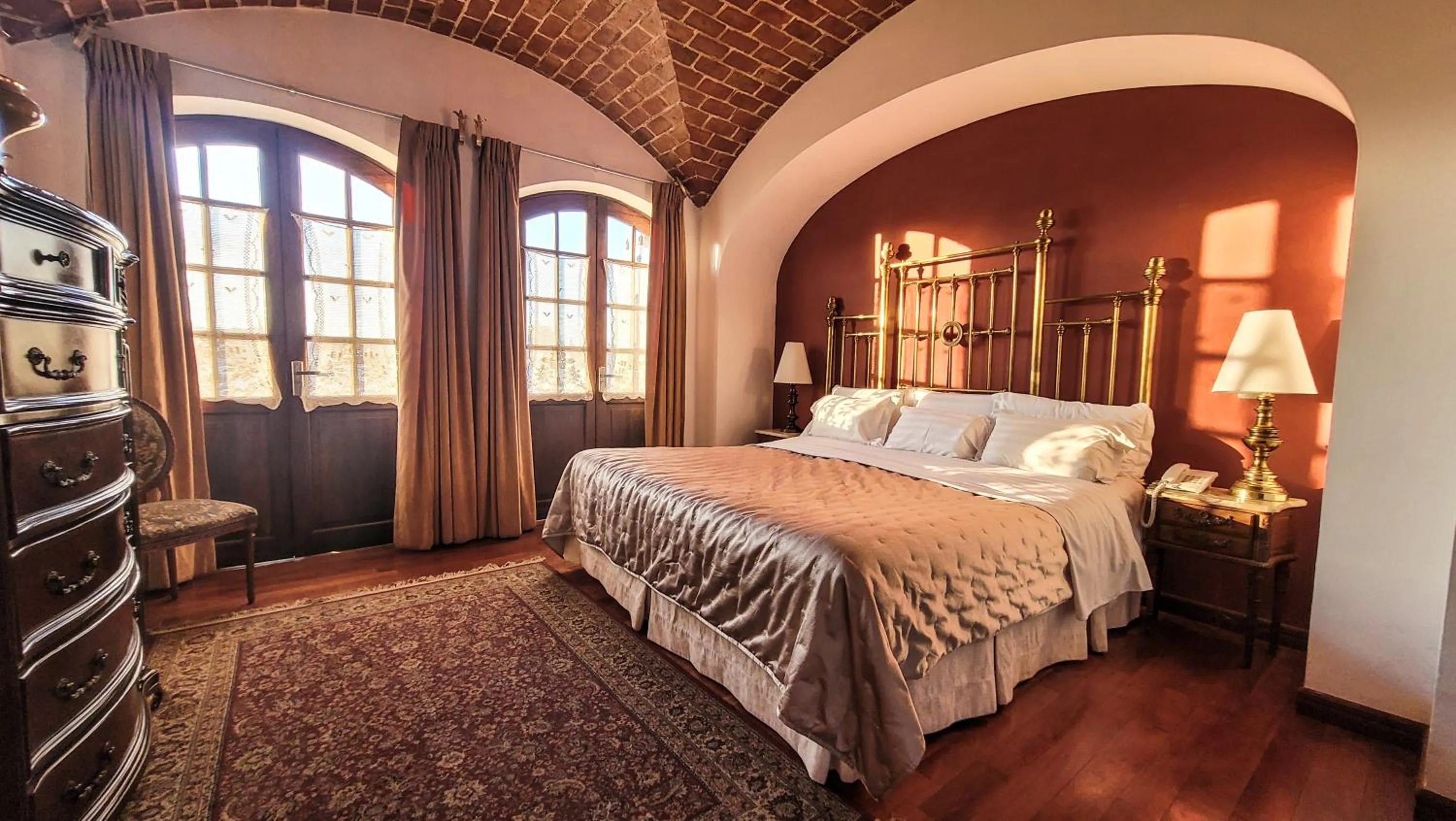 Bed in Parador Santa Maria La Real