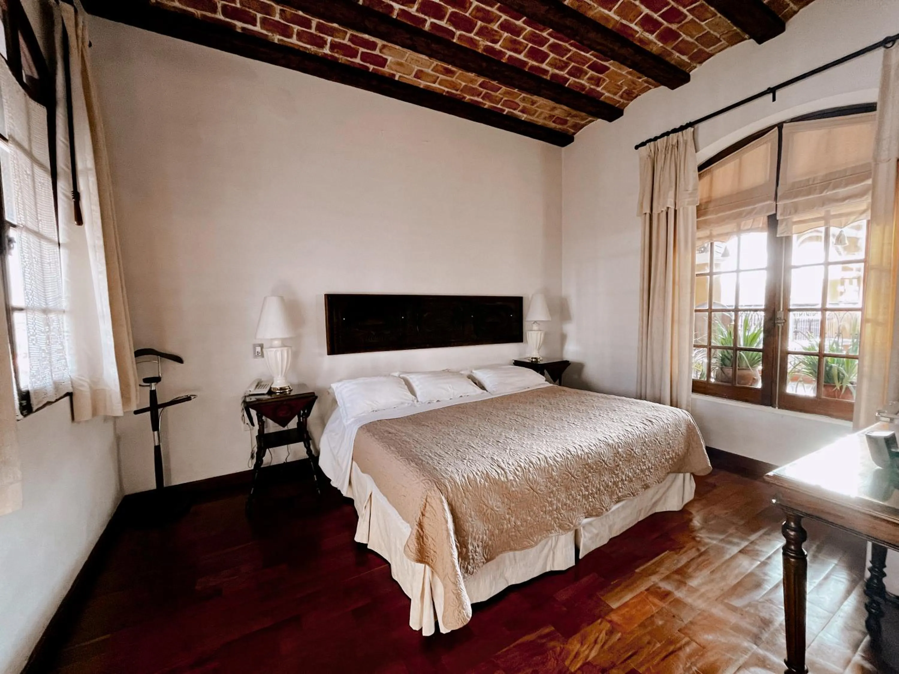 Bed in Parador Santa Maria La Real