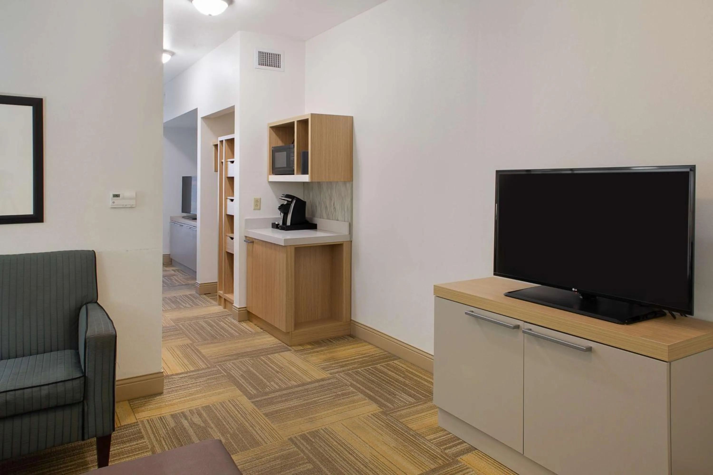 Bedroom in Hilton Garden Inn Jonesboro