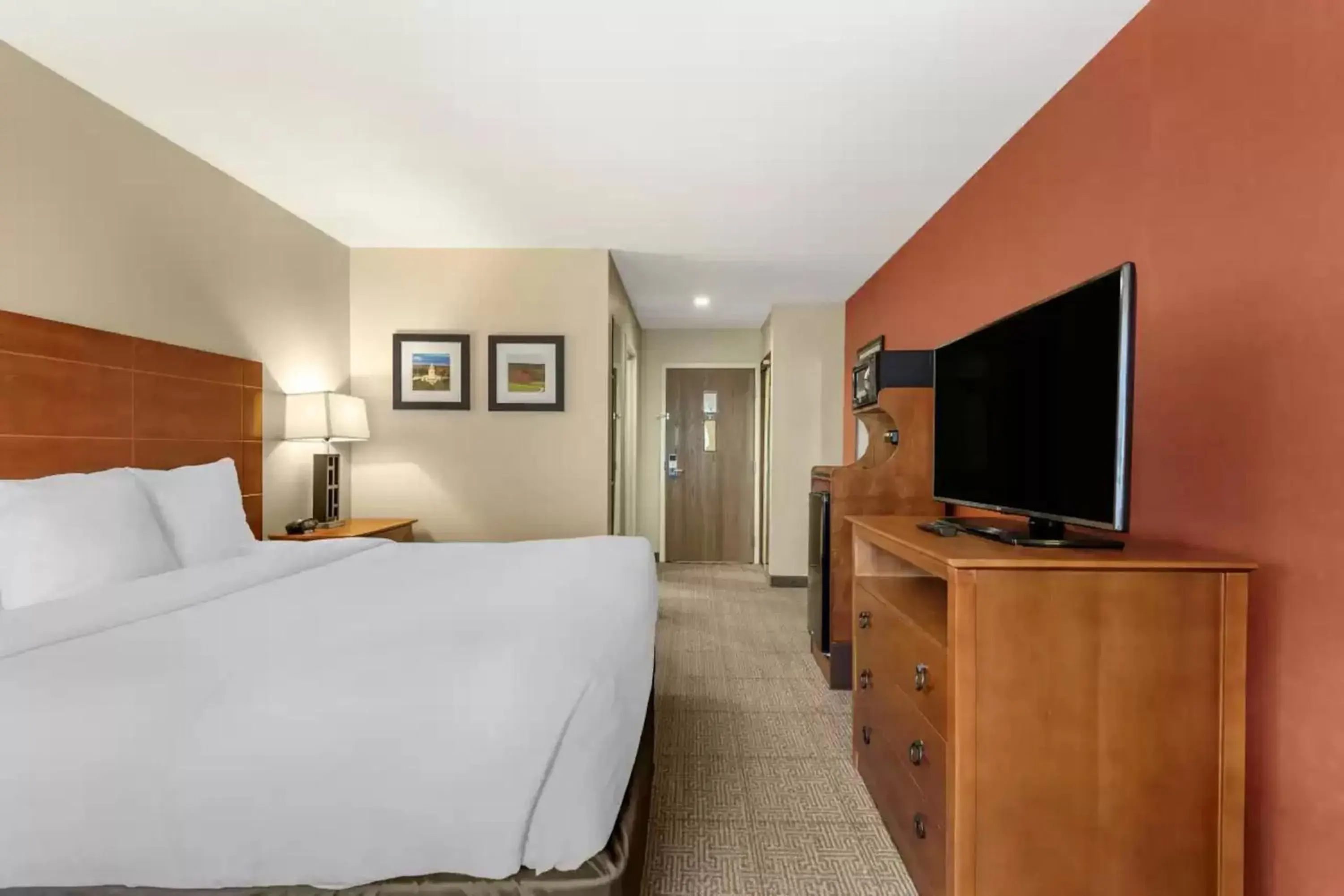 King Room - Accessible/Non-Smoking in Comfort Inn Augusta King Room - Accessible/Non-Smoking in Comfort Inn Augusta