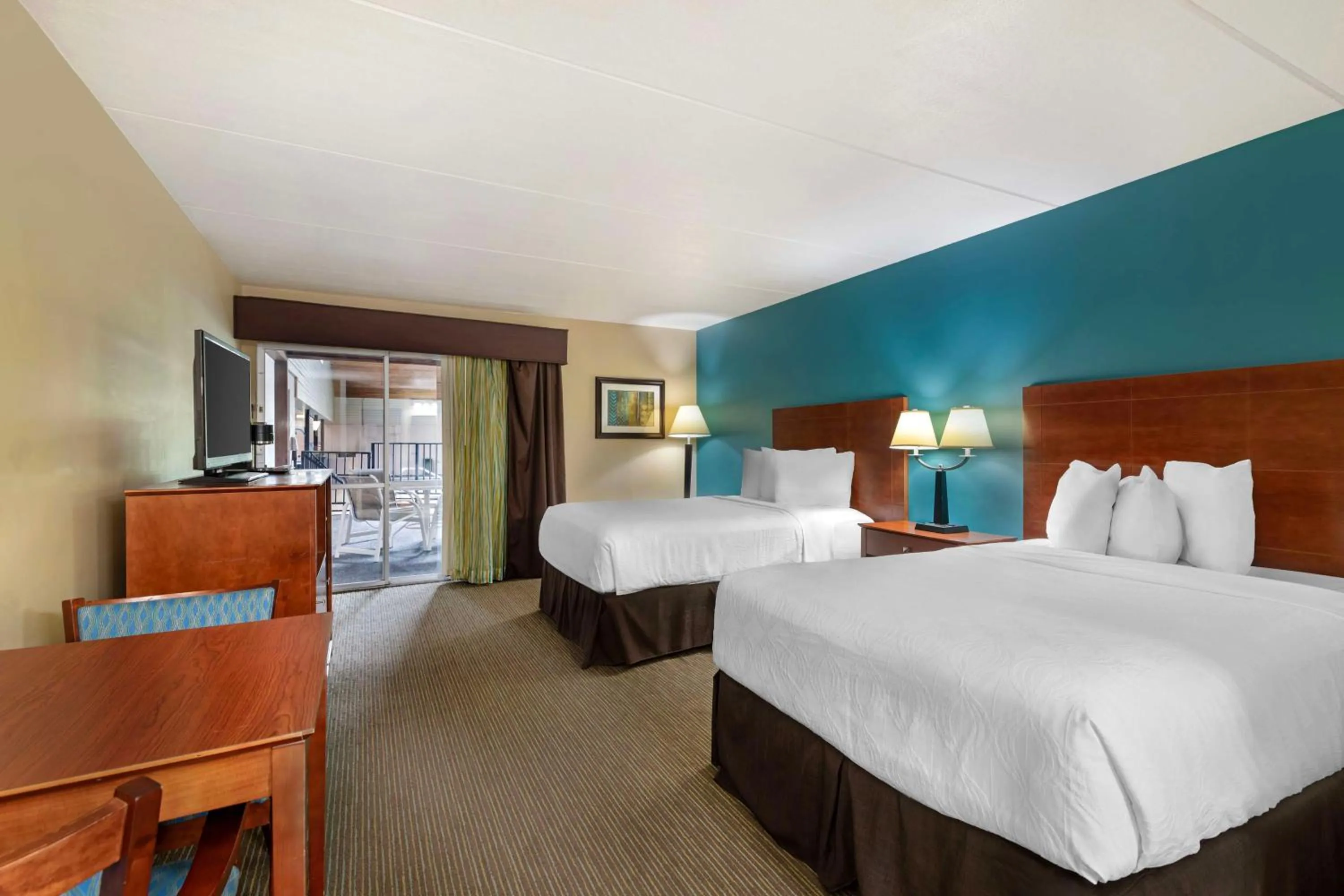 Bedroom, Bed in Best Western Plus Plattsburgh