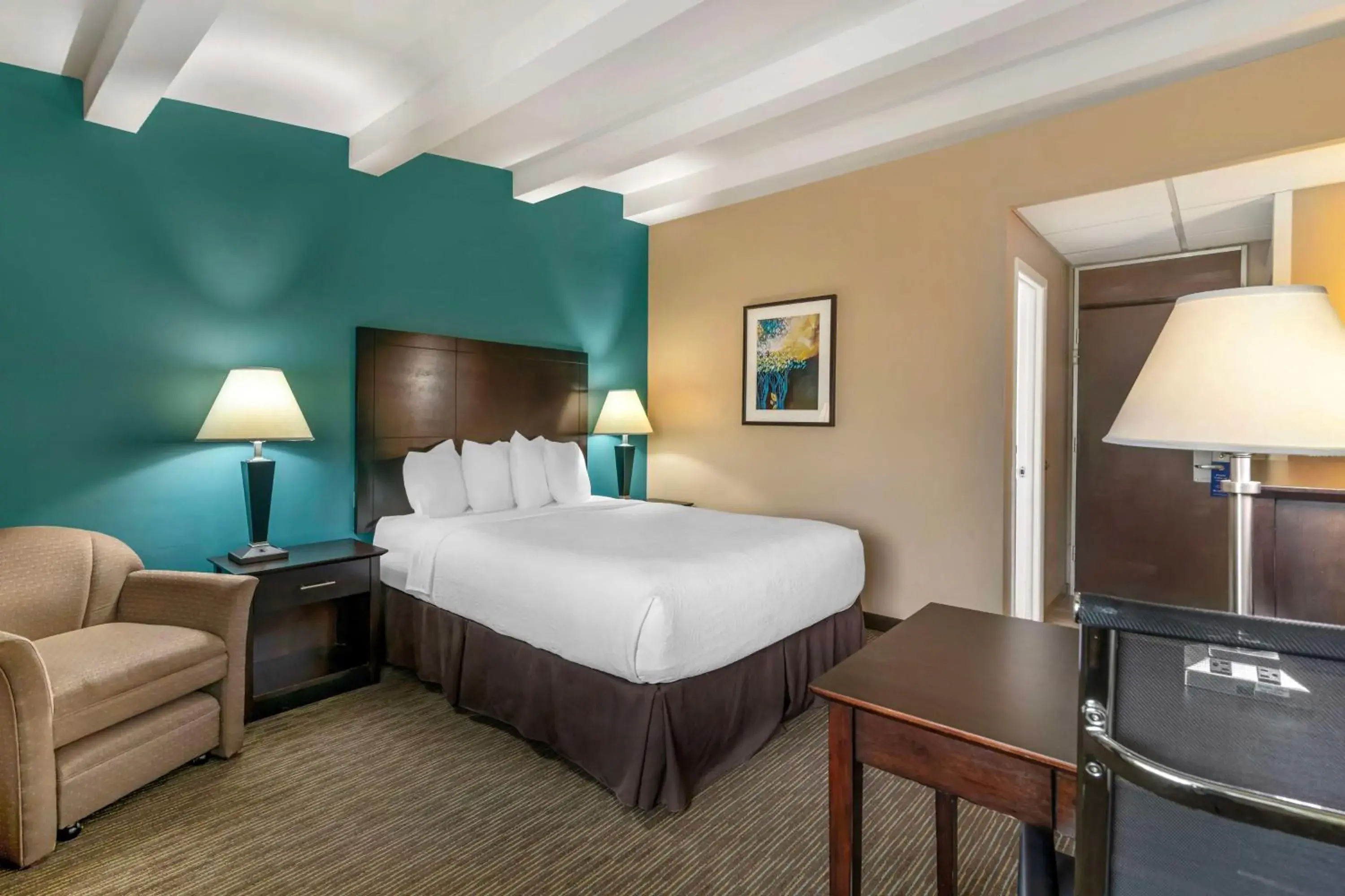 Bedroom, Bed in Best Western Plus Plattsburgh Bedroom, Bed in Best Western Plus Plattsburgh