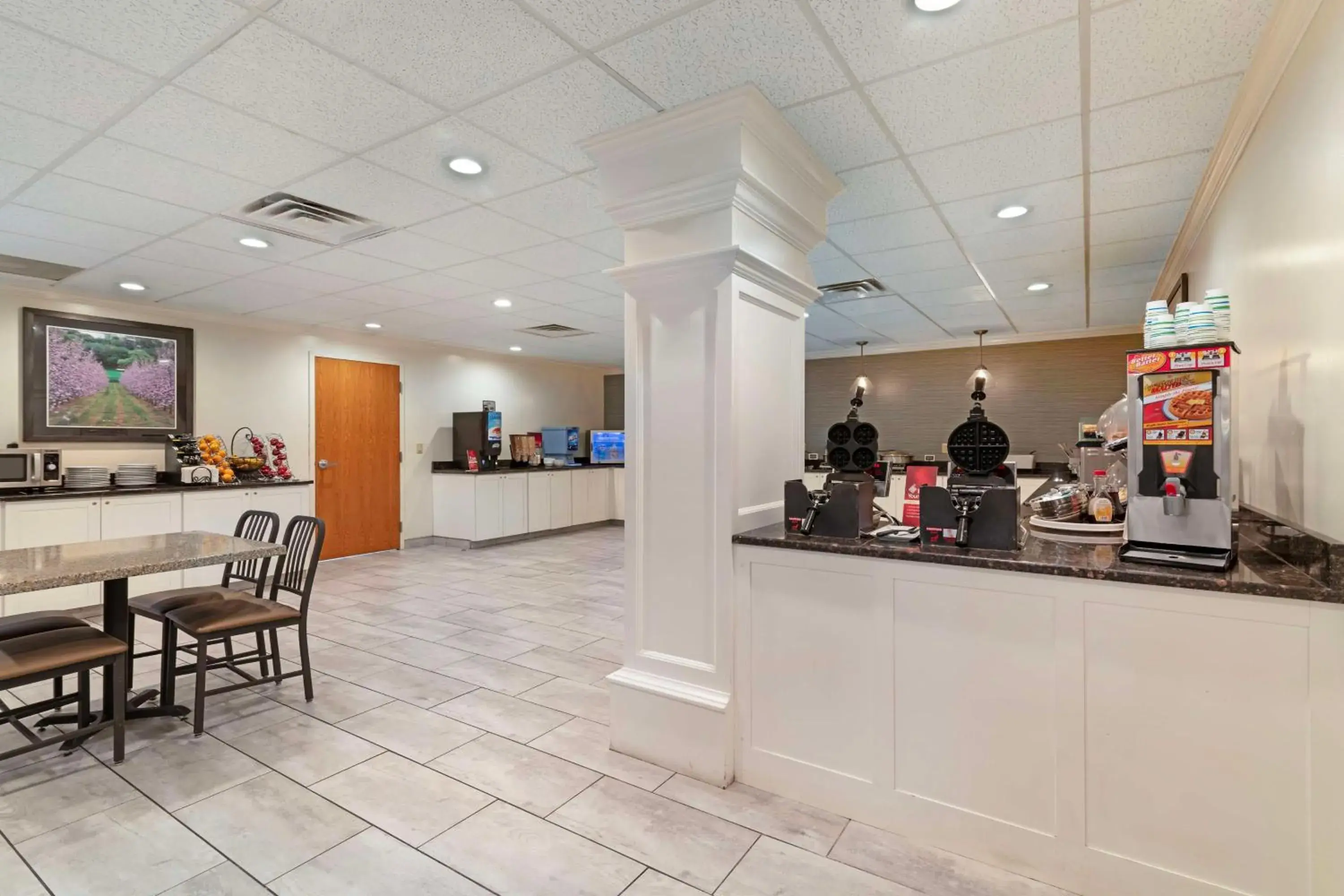 Breakfast in Best Western Plus Plattsburgh Breakfast in Best Western Plus Plattsburgh