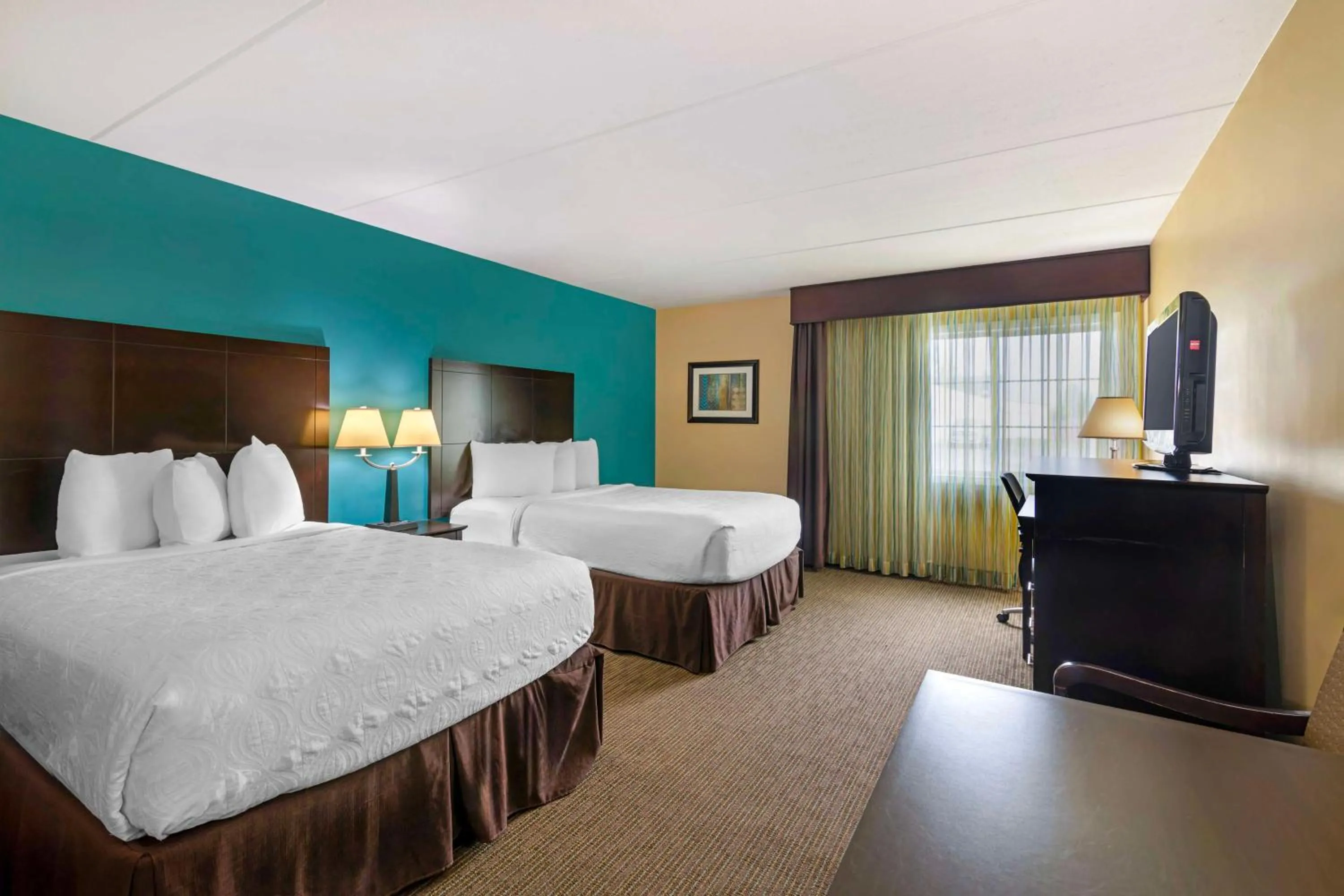 Bedroom, Bed in Best Western Plus Plattsburgh