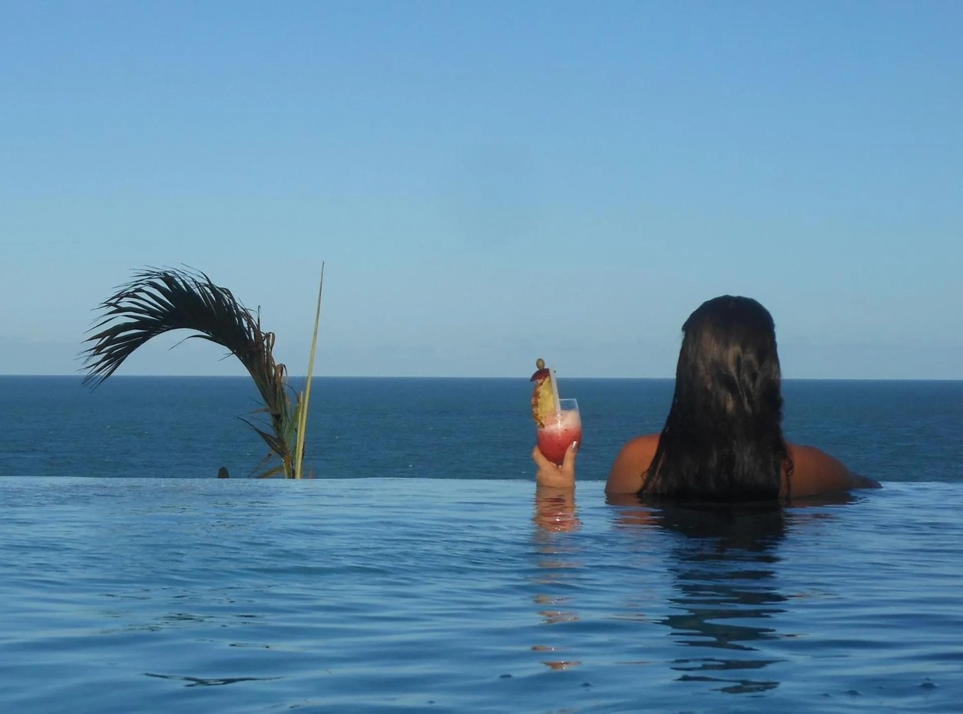 Swimming pool in Pipa Privilege Suítes