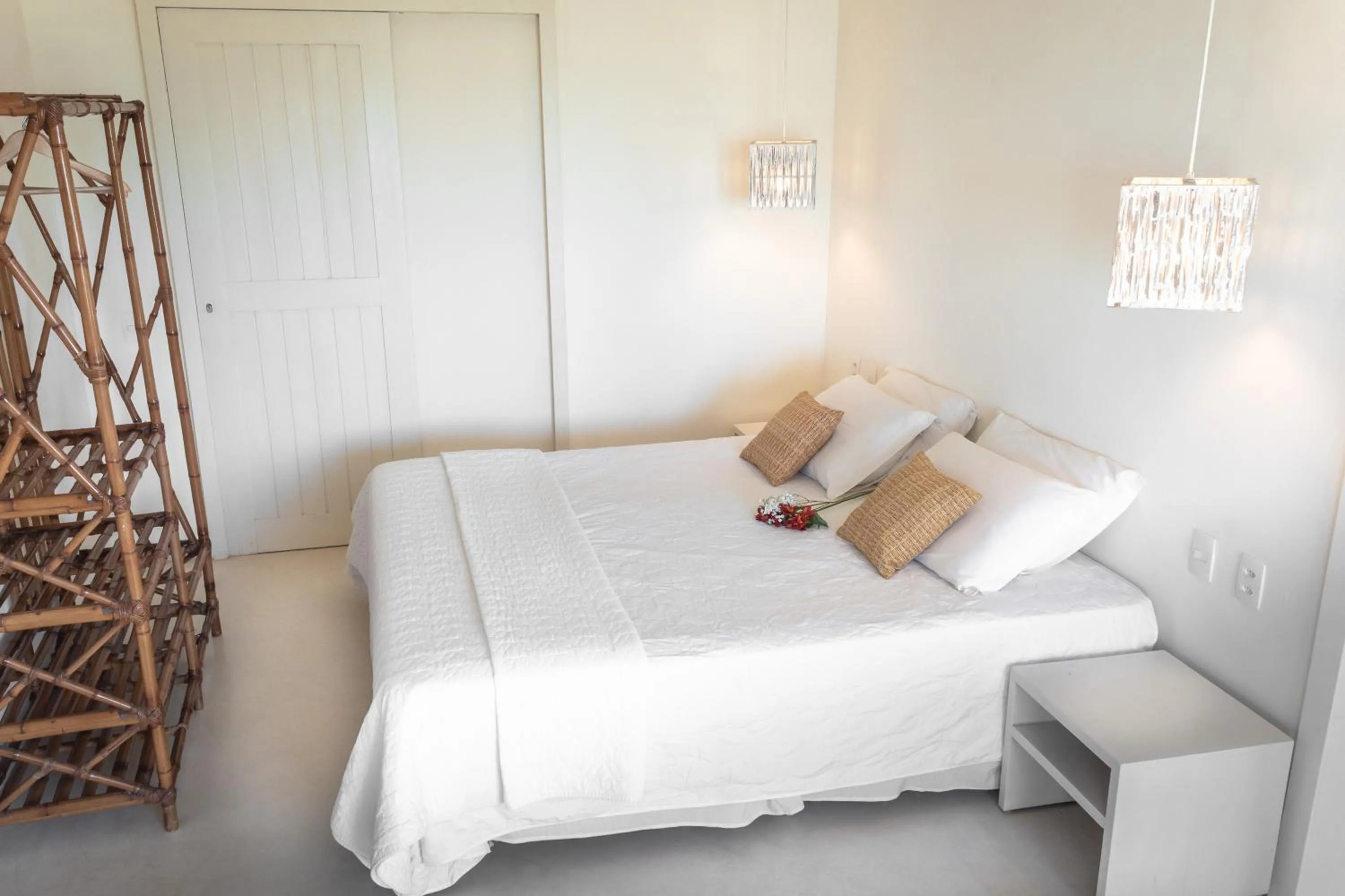 Bedroom, Bed in Pipa Privilege Suítes