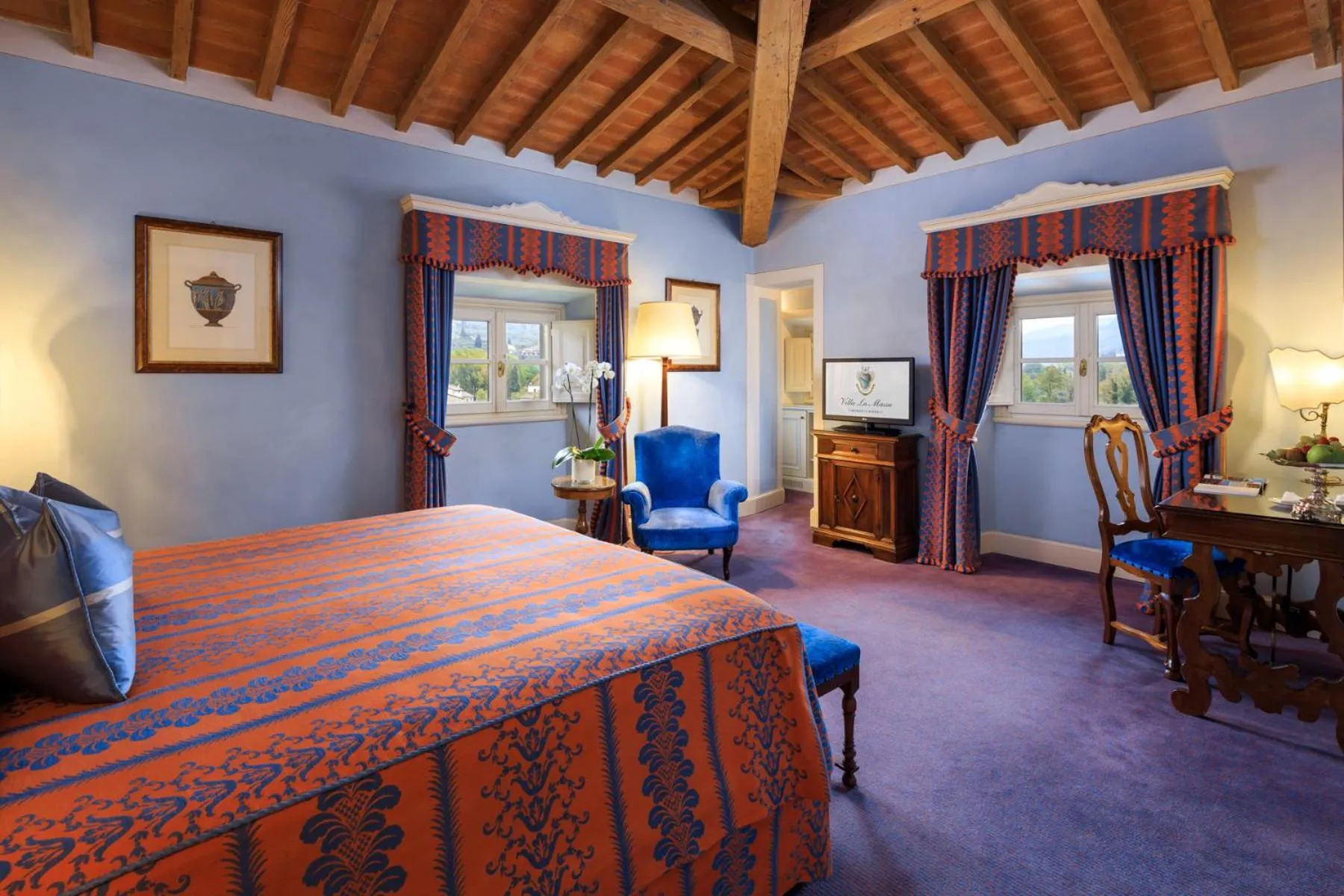 Bedroom, Bed in Villa La Massa