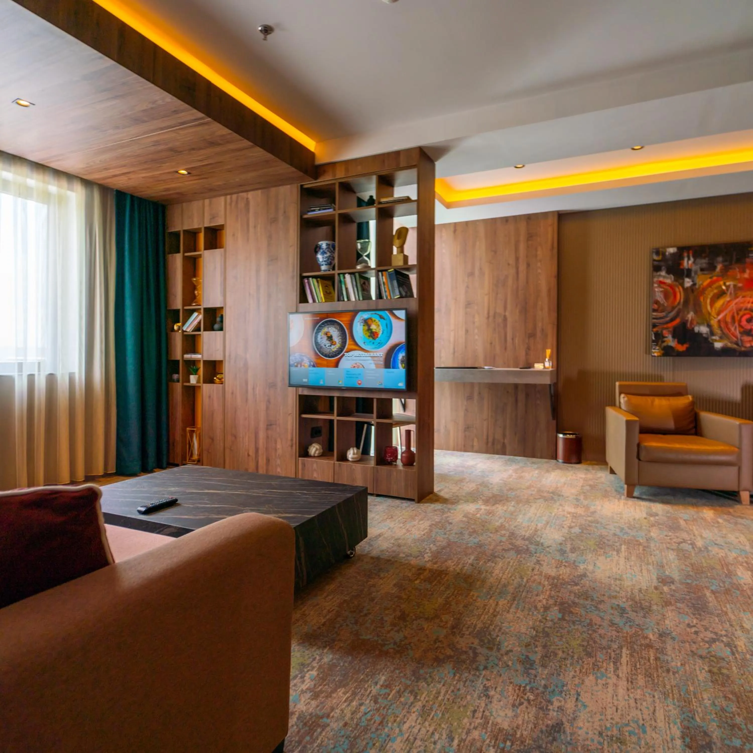 Living room in Emerald Hotel