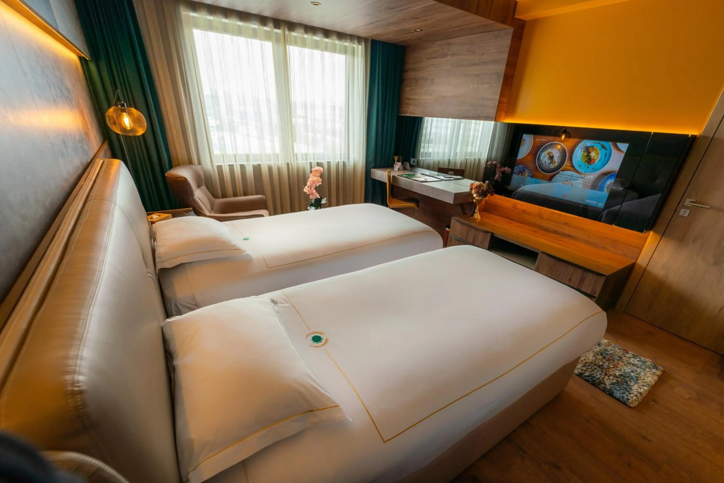 Bed in Emerald Hotel