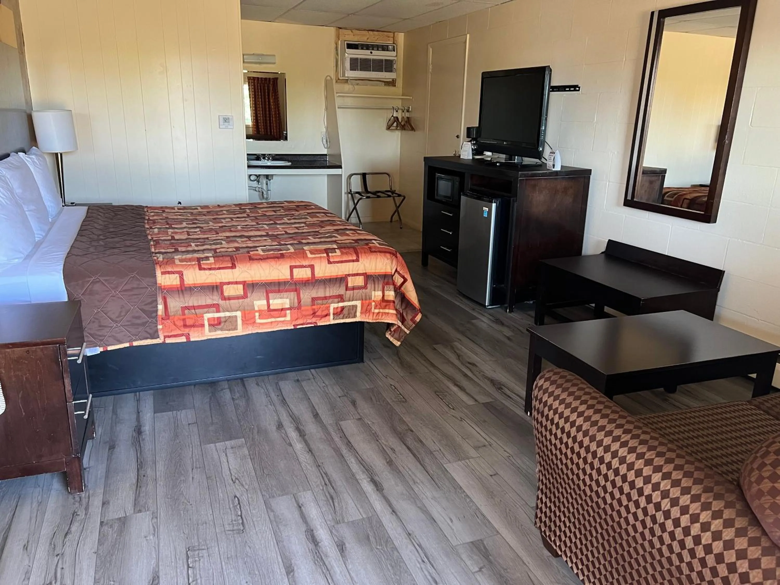 Bed in Scottish Inns Tonawanda