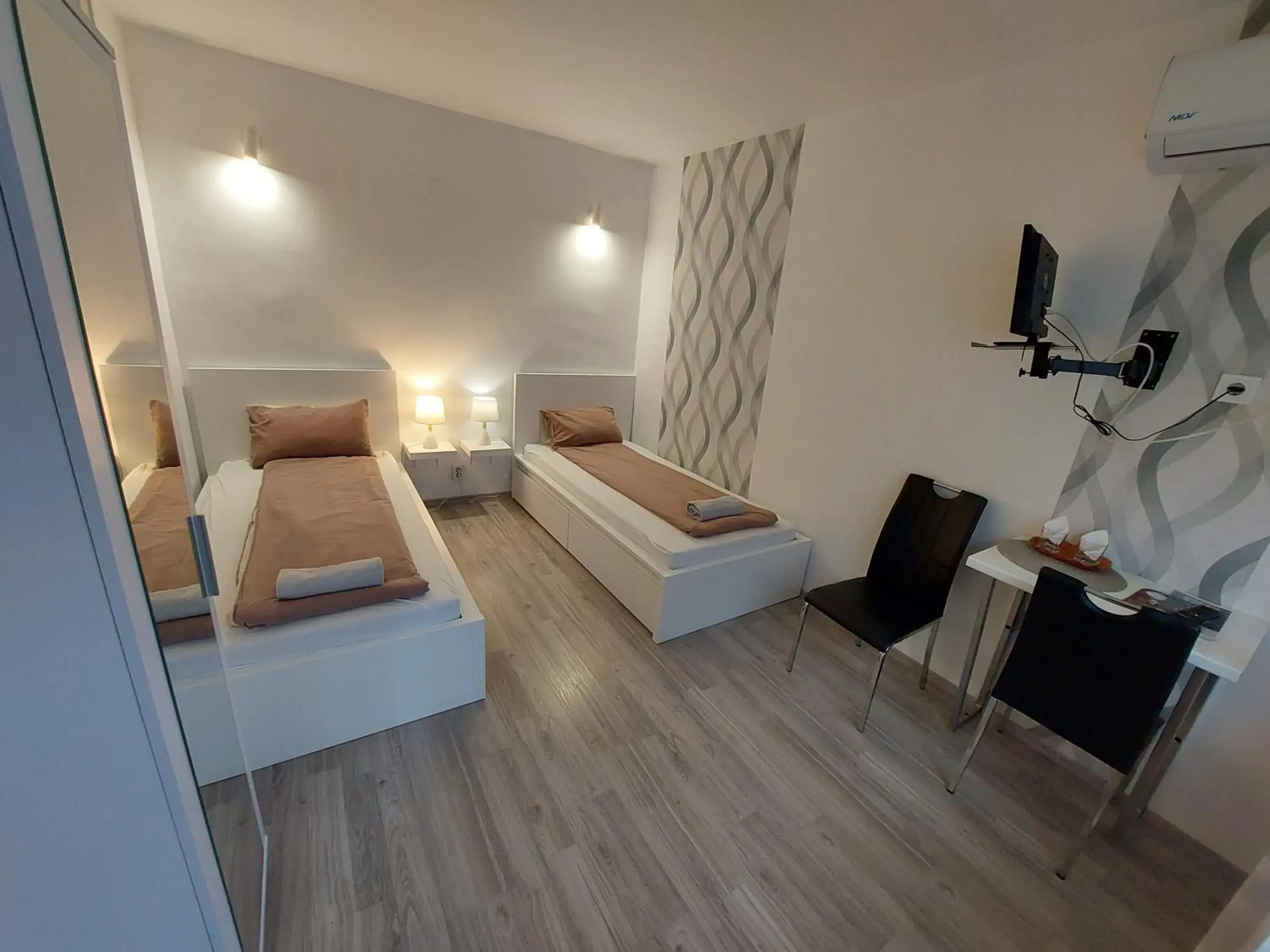 Deluxe Twin Room - single occupancy in Palma Vendégház Deluxe Twin Room - single occupancy in Palma Vendégház