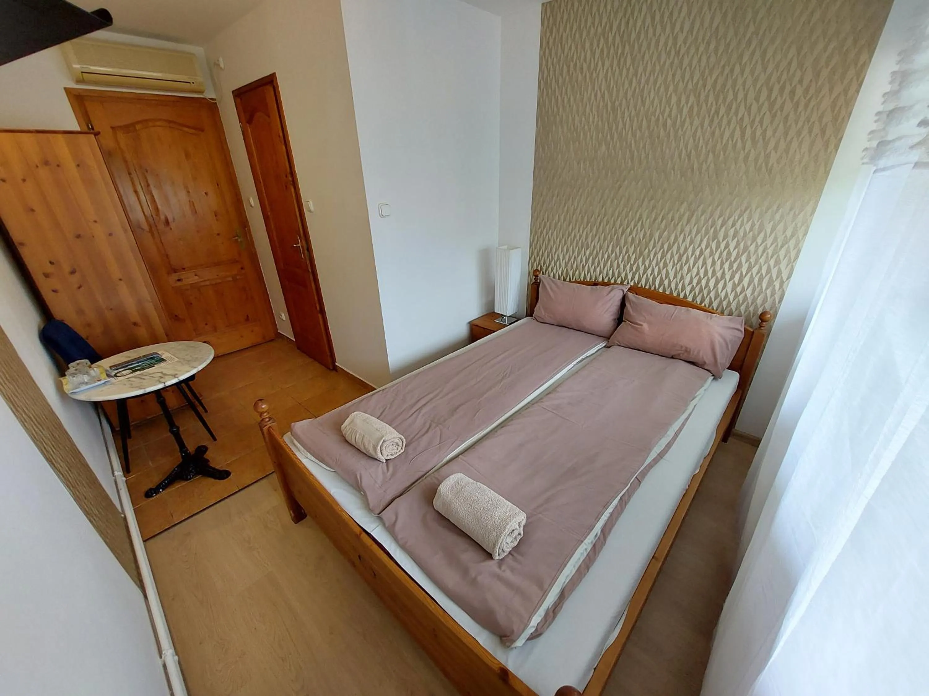 Standard Double Room - single occupancy in Palma Vendégház