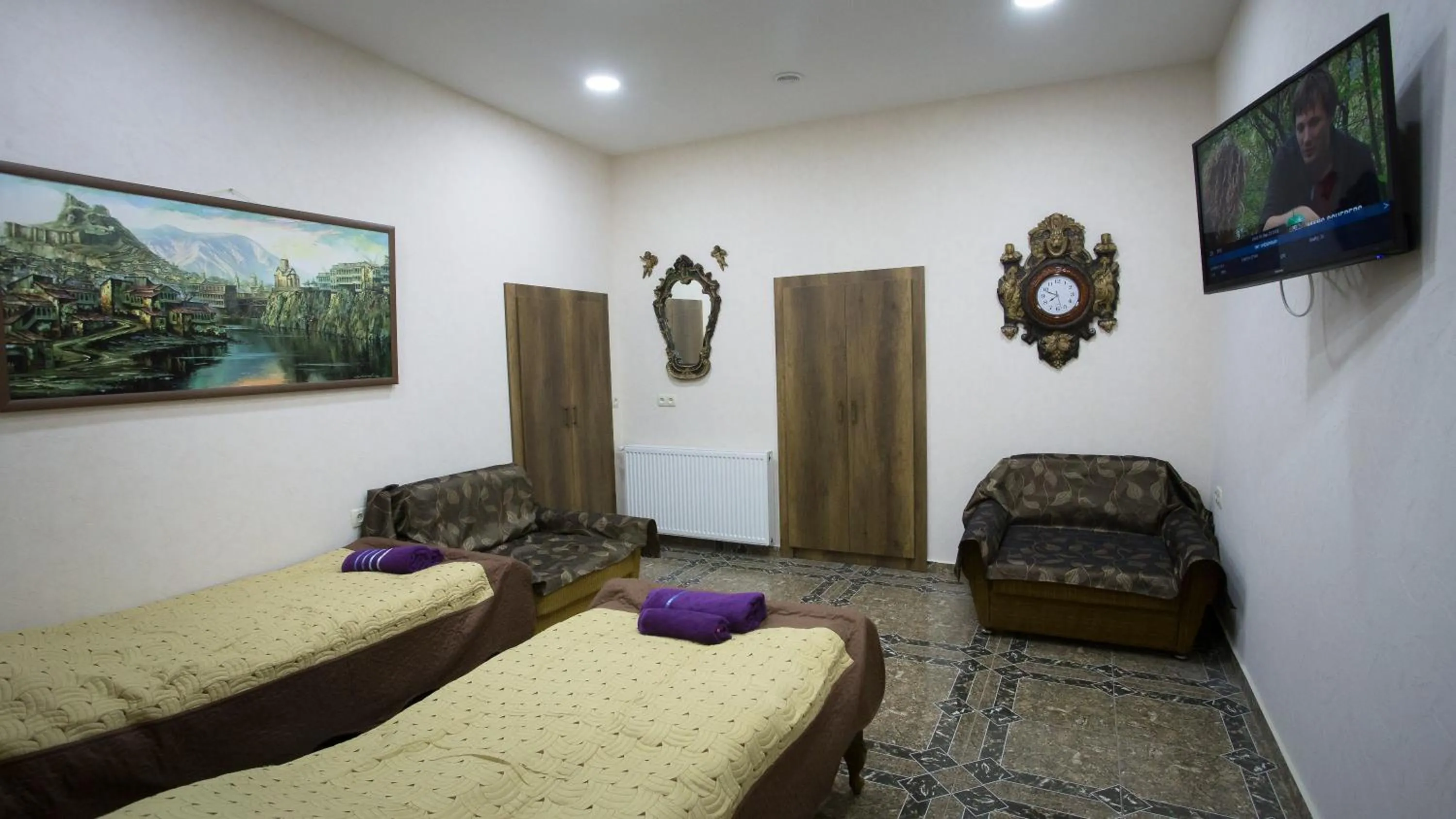 towels, Bed in G&M