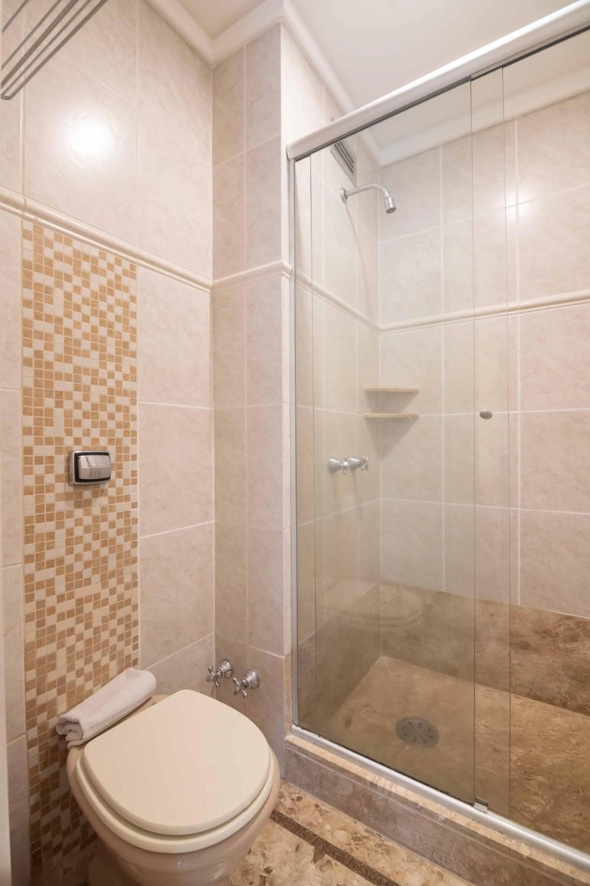 Shower in Bela Vista Hotel & Flat