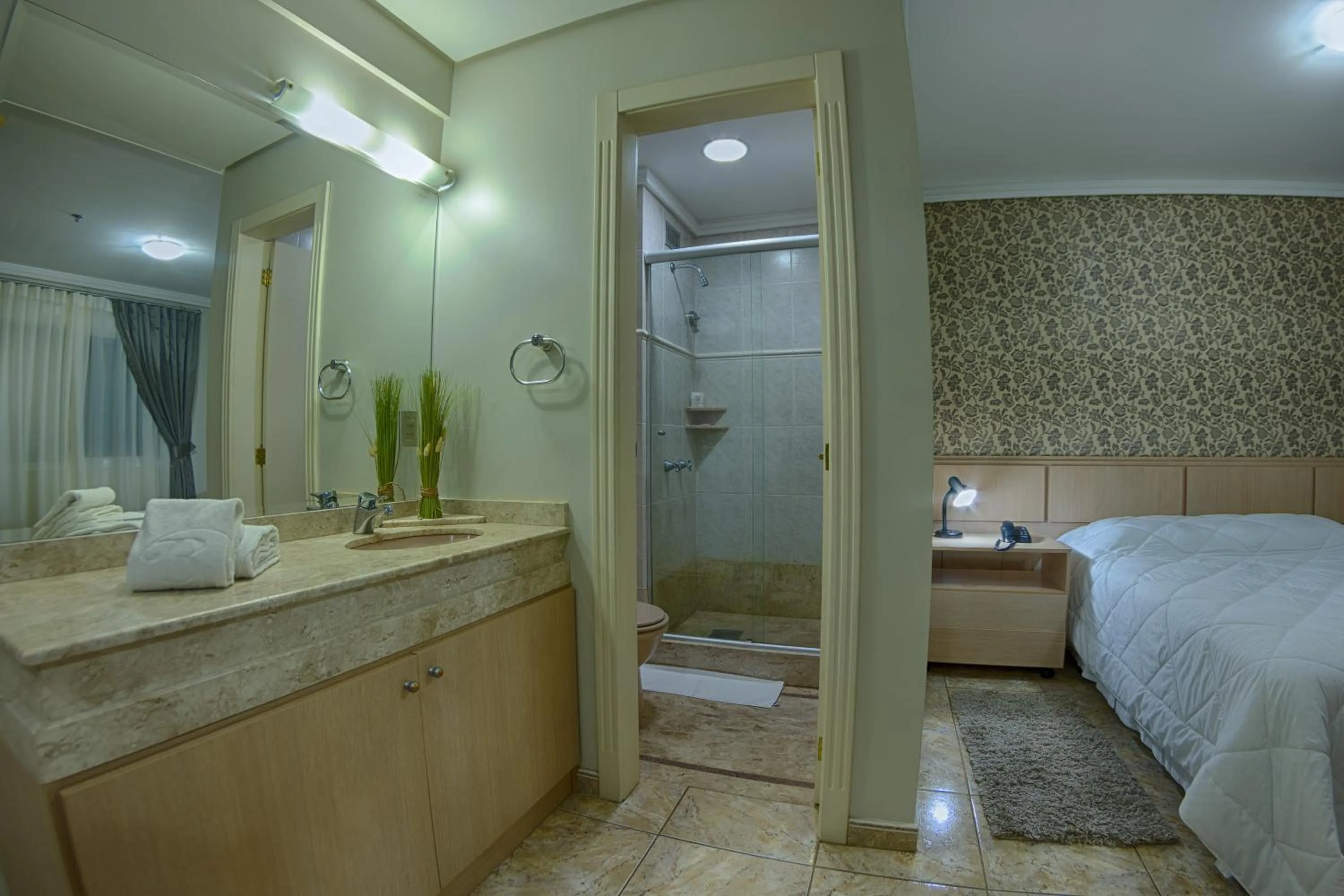 Toilet, Bed in Bela Vista Hotel & Flat