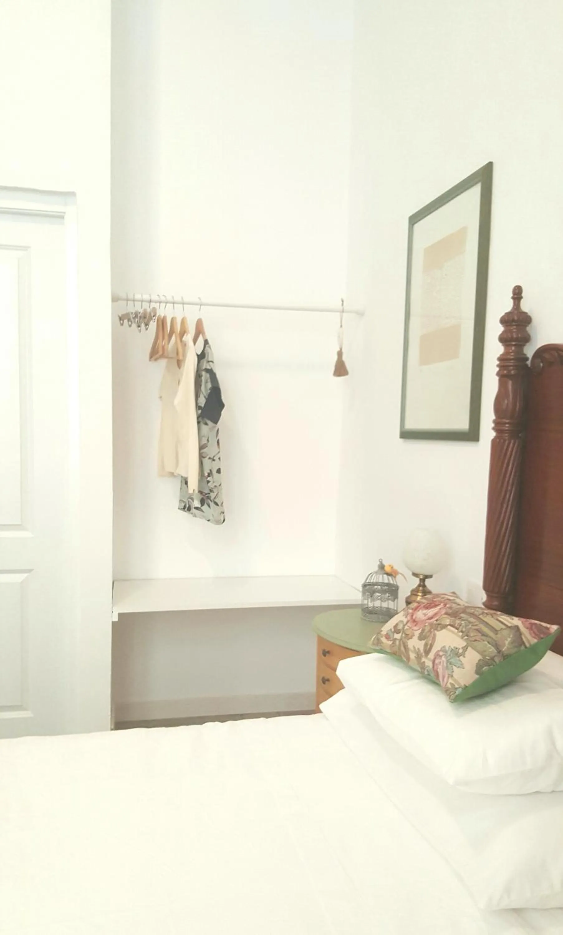 wardrobe, Bed in Los Canaritos