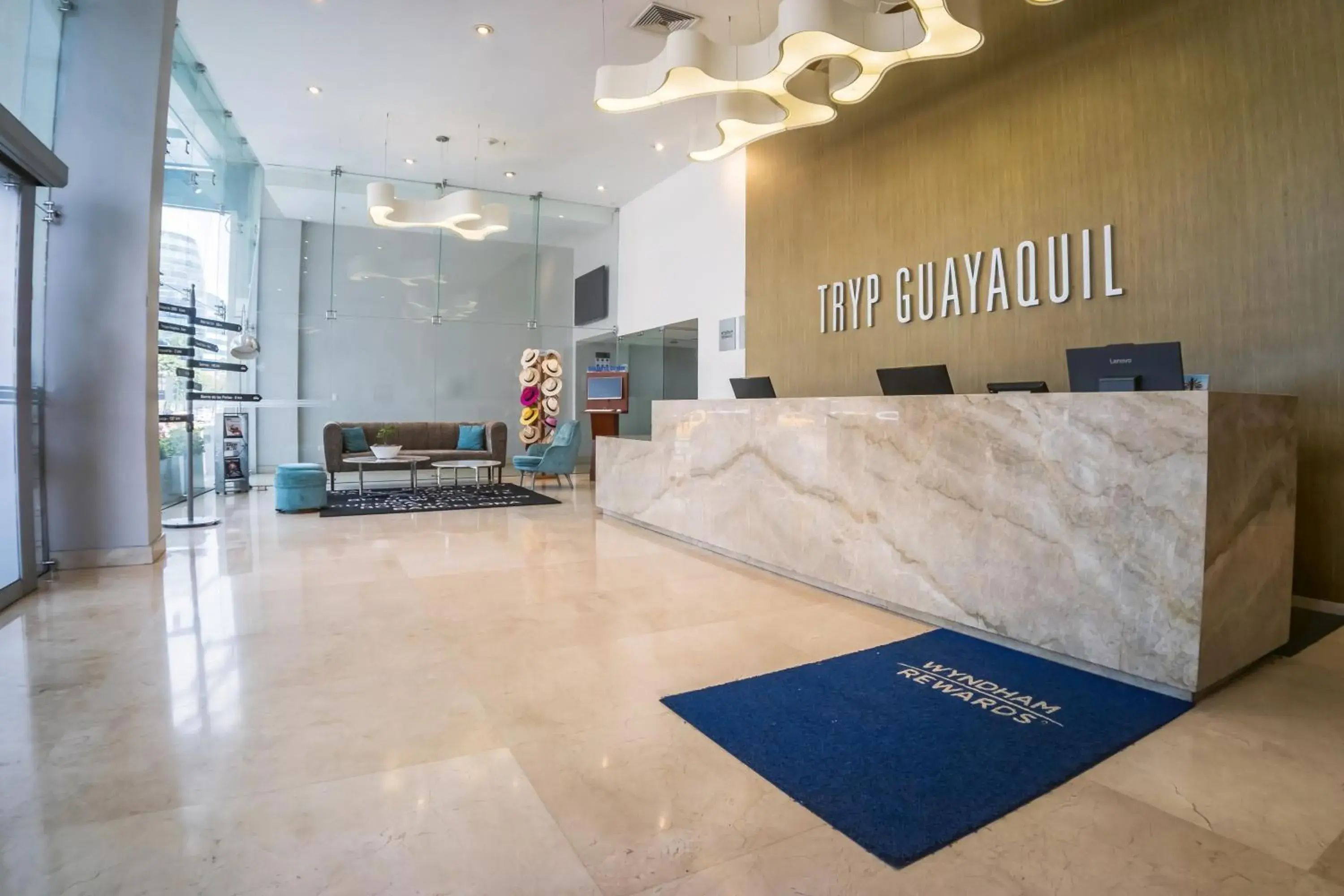 Lobby or reception in TRYP by Wyndham Guayaquil Airport Lobby or reception in TRYP by Wyndham Guayaquil Airport