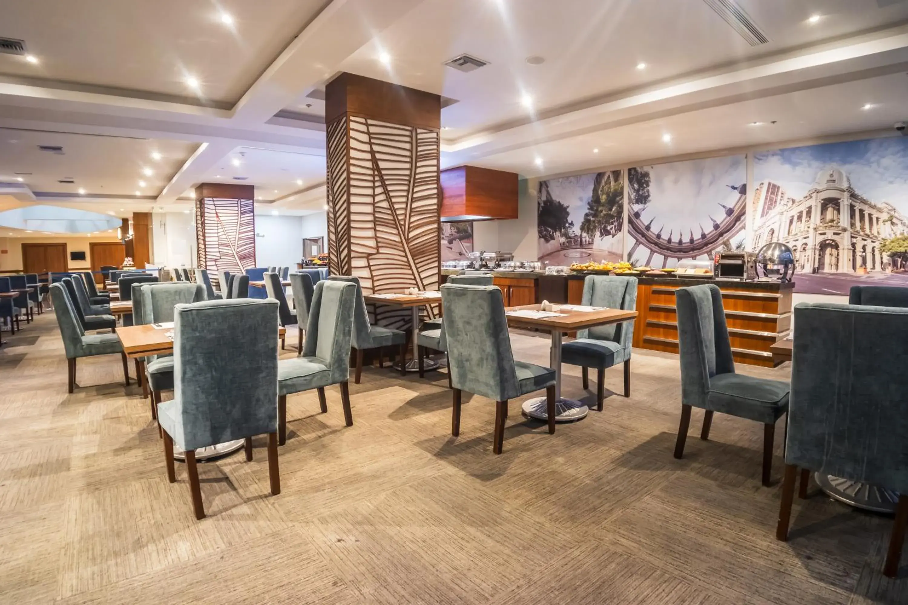 Restaurant/places to eat in TRYP by Wyndham Guayaquil Airport Restaurant/places to eat in TRYP by Wyndham Guayaquil Airport