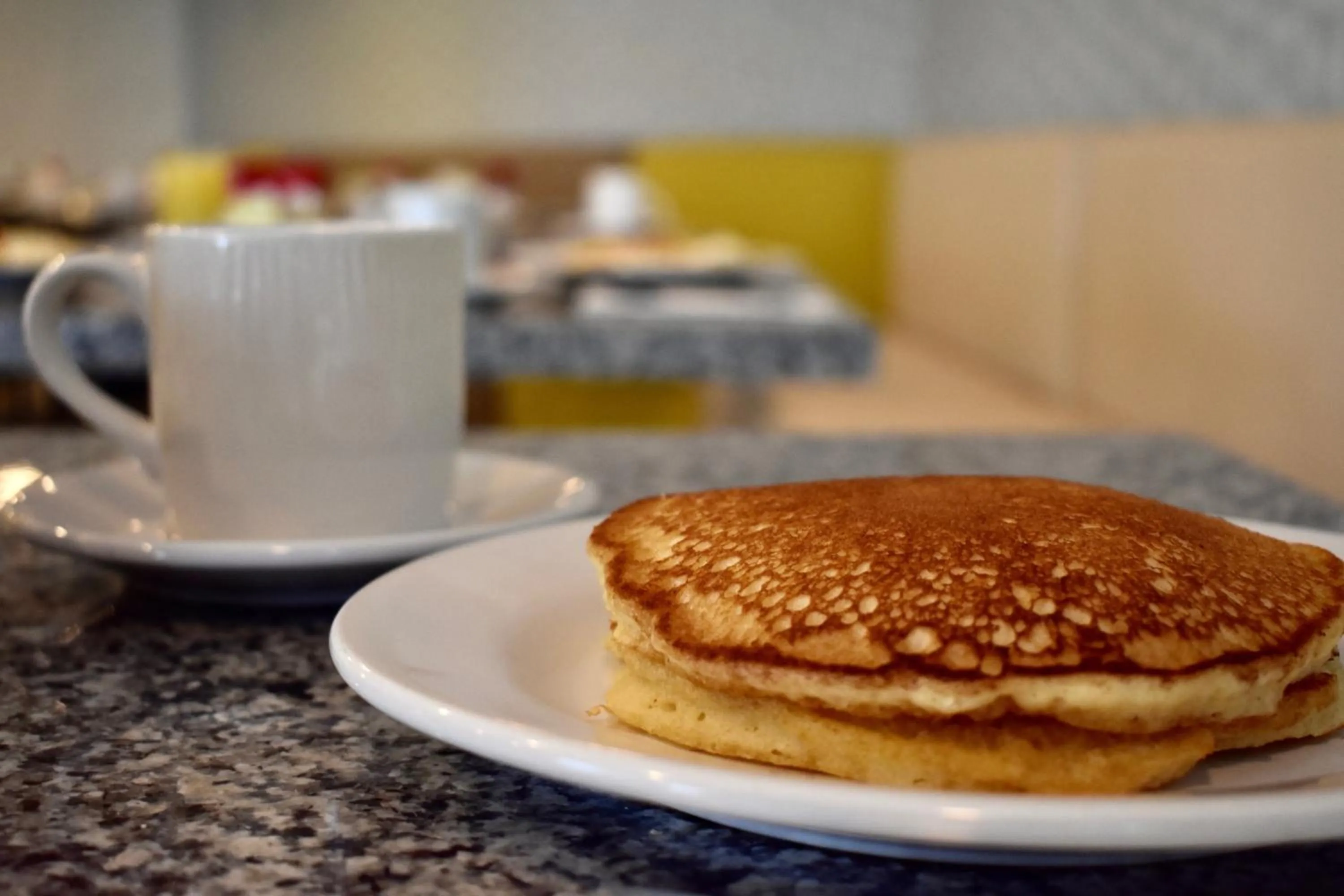 Food and drinks in Country Hotel & Suites