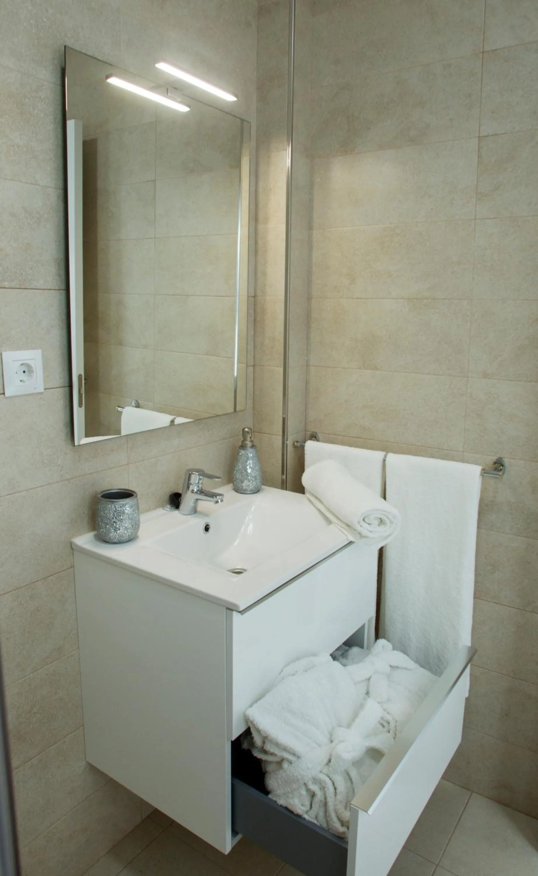 Bathroom in Panther Home Luxury Dreams Sevilla