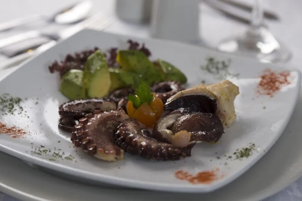 Food in D'Acosta Hotel Sochagota