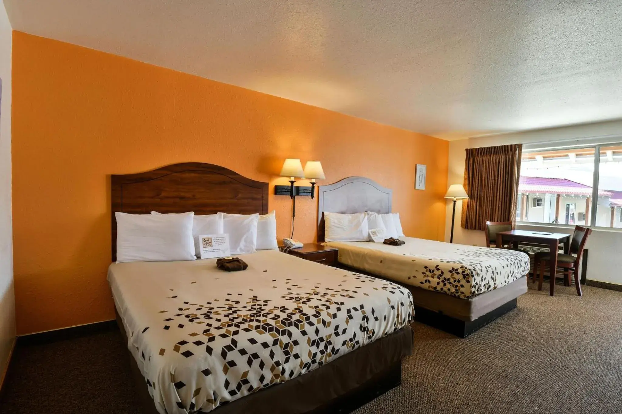 Balcony/Terrace, Bed in Adventure Inn Moab Balcony/Terrace, Bed in Adventure Inn Moab