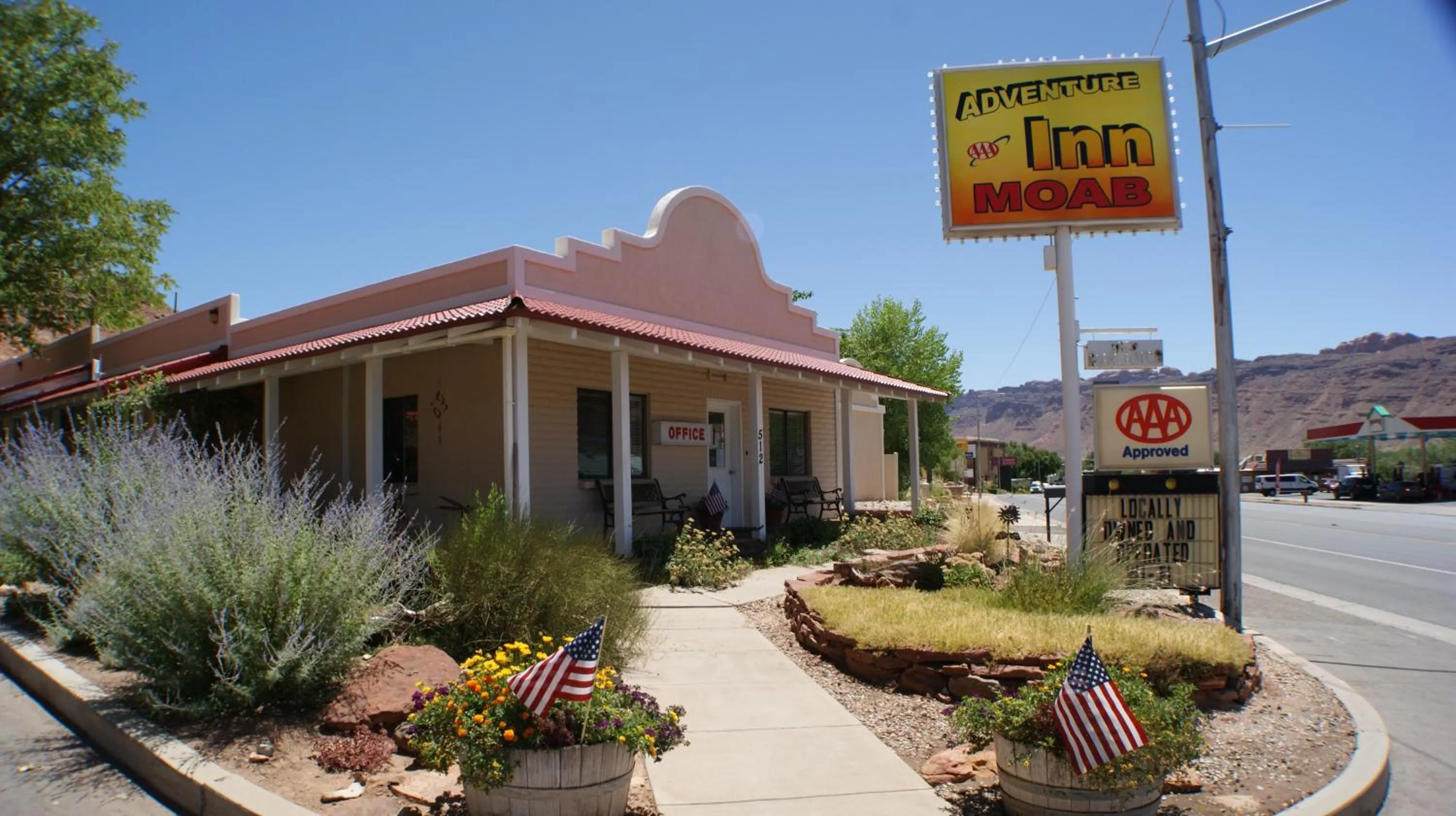 Property building in Adventure Inn Moab